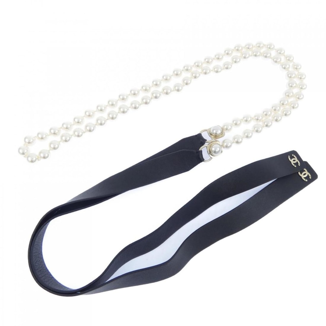 Chanel belt: --- Catalog ---Category: SizeLength: 173cm / 68.11''Category: DesignType: Ribbon beltColor: Black, WhiteGender: WomenCategory: GeneralBrand: Chanel--- Item List ---Section: ConditionRanking: Rank A