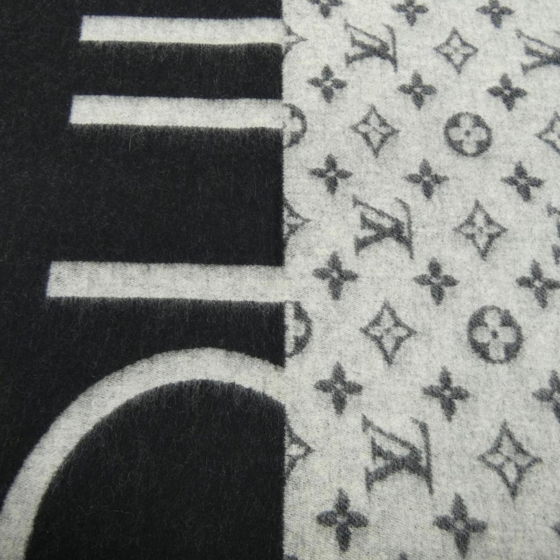 Louis Vuitton LV Split M70924 Scarf - 4