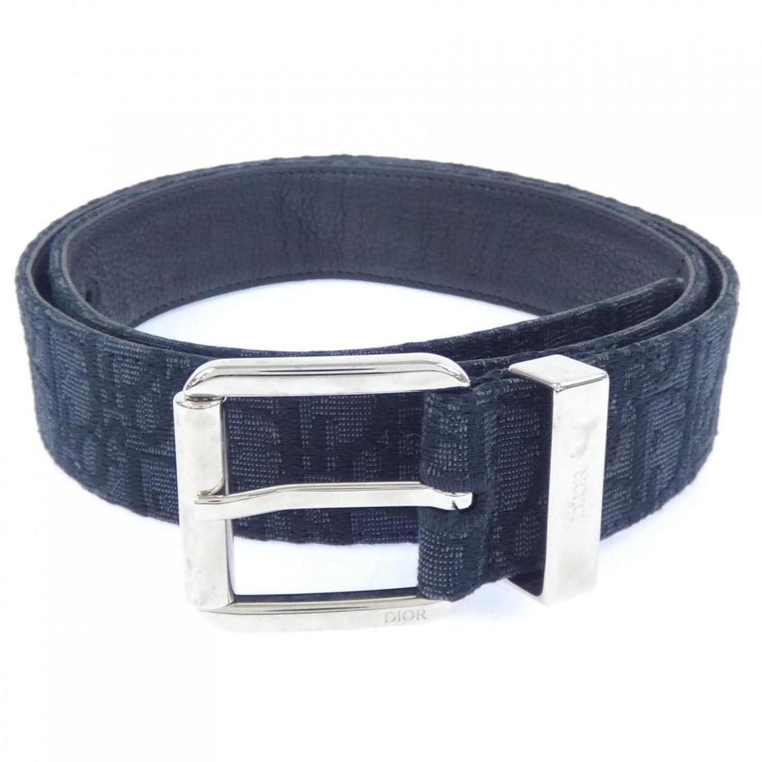 Christian Dior Dior 4333PLYSEH03E Belt: --- Catalog ---Category: SizeLength: 83.5cm - 93.5cm / 32.87'' - 36.81''Category: DesignType: Standard beltColor: NavyGender: MenCategory: GeneralMPN: 4333PLYSEH03EBrand: Christian Dior--- Item List