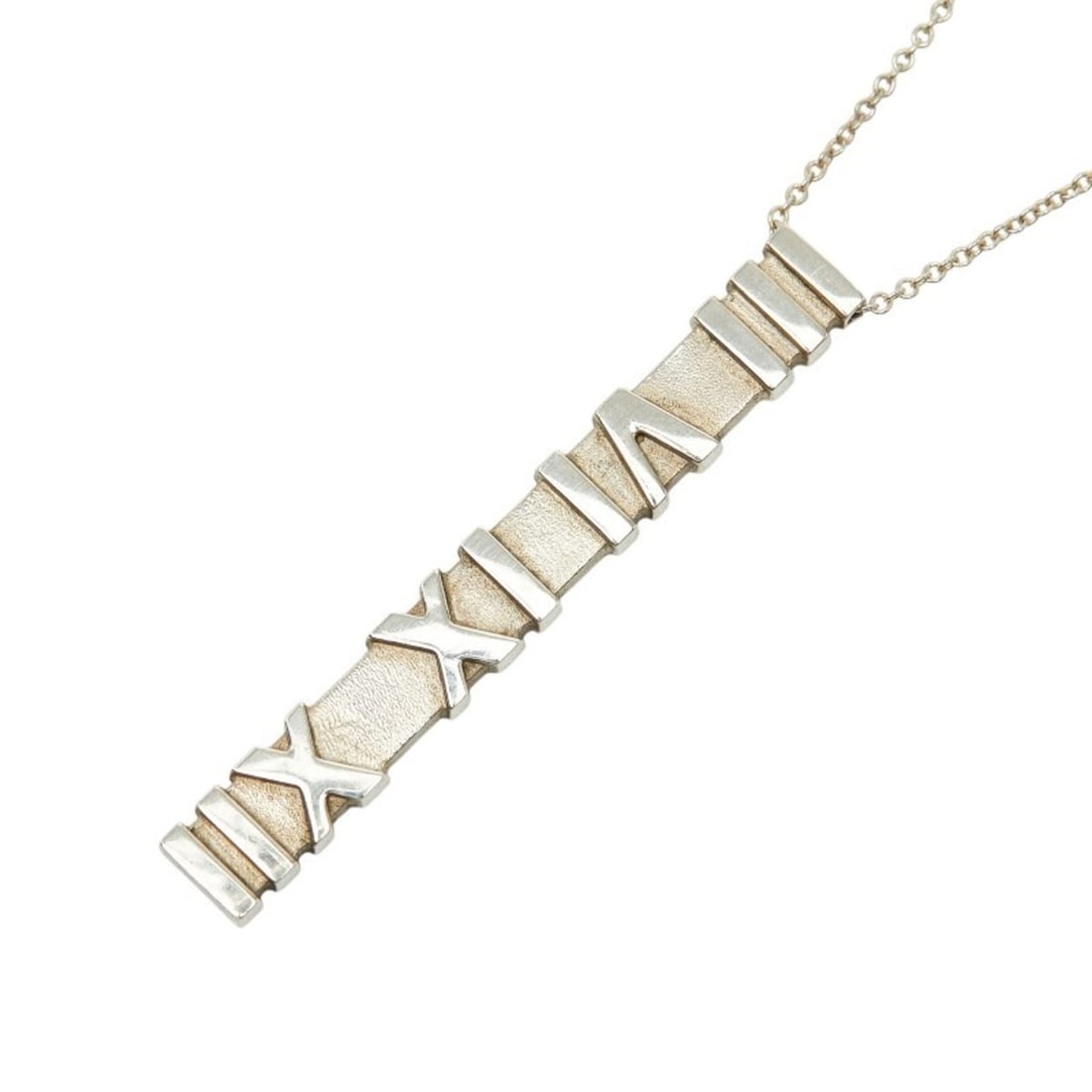 Tiffany & Co. Atlas Plate Chain Pendant Necklace, Sterling Silver (SV925), Women's.: --- Catalog ---Category: SizePendant Size: 47mm x 6.2mm / 1.85'' x 0.24''Neck Circumference: 41.5 cm / 16.33''Category: DesignColor: SilverGender: WomenMaterial: Silver, Silver 925Necklace Type: