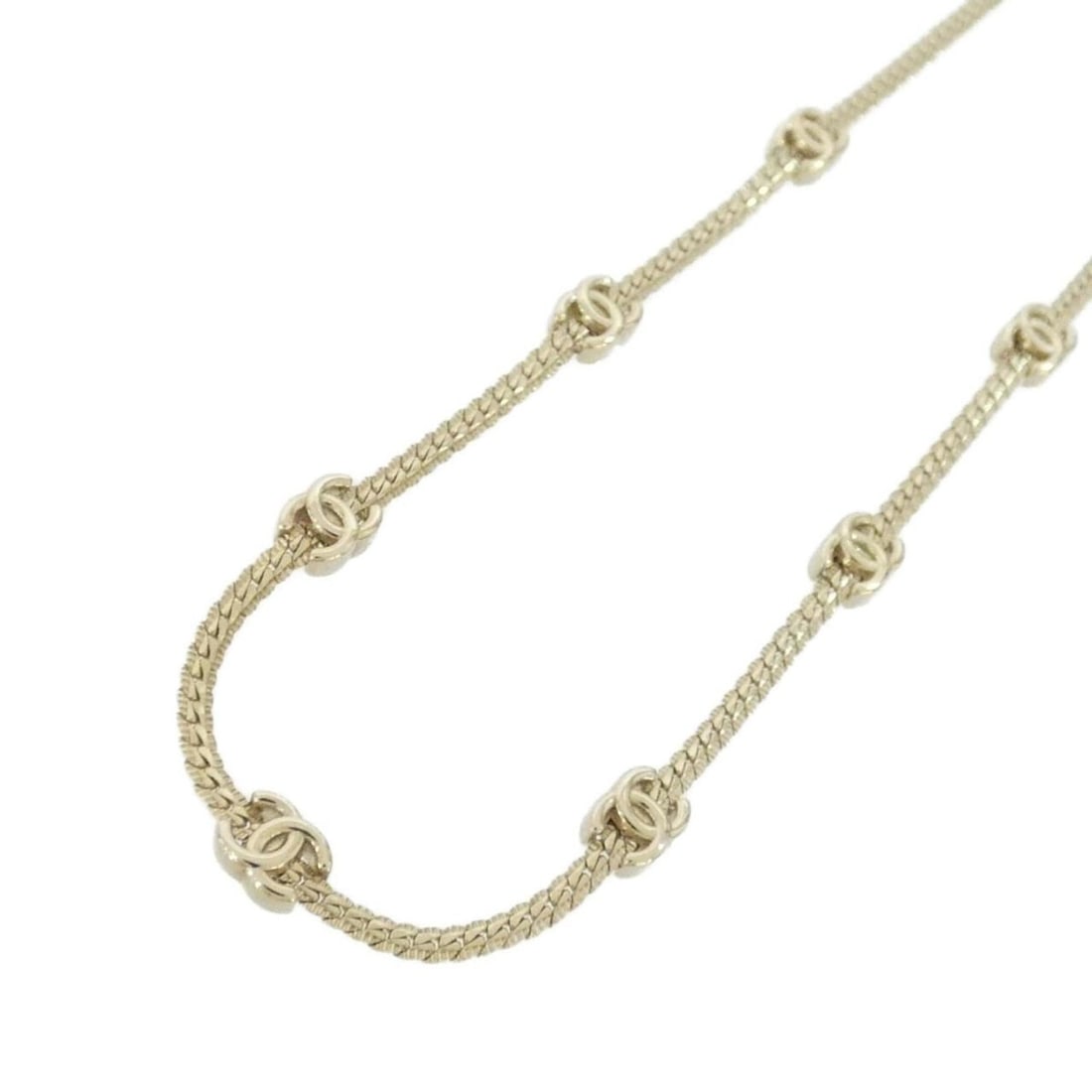 Chanel ABE254 Necklace: --- Catalog ---Category: SizePendant Size: 5mm x 7mm / 0.19'' x 0.27''Neck Circumference: 39 cm - 52 cm / 15.35'' - 20.47''Category: DesignColor: GoldGender: WomenNecklace Type: NecklaceCategory:
