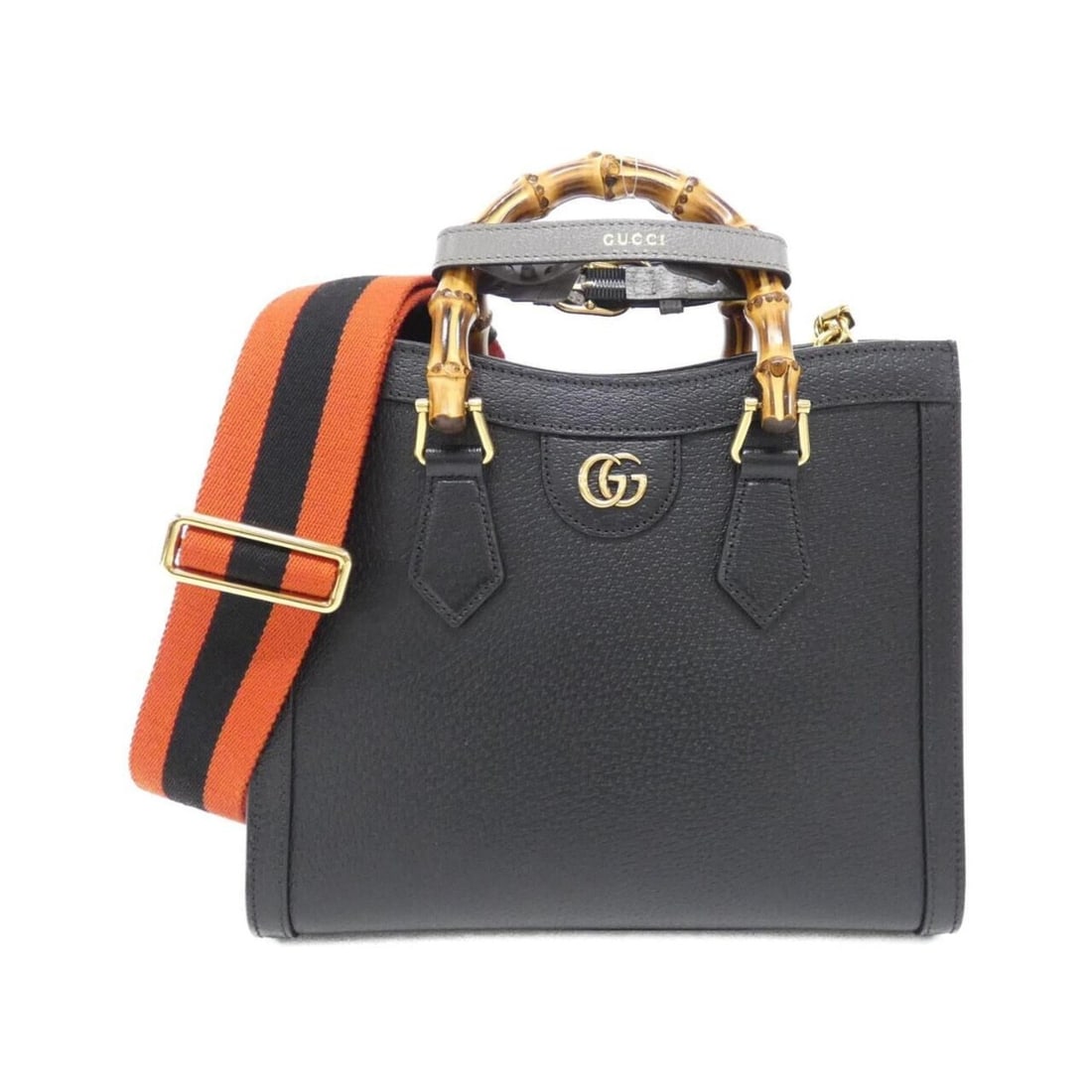 Gucci DIANA 702721 U3ZDT Handbag: --- Catalog ---Category: SizeSize (HxWxD): 23cm x 27cm x 11cm / 9.05'' x 10.62'' x 4.33''Category: DesignType: HandbagColor: BlackGender: WomenMaterial: Leather Hardware Color: GoldCategory: