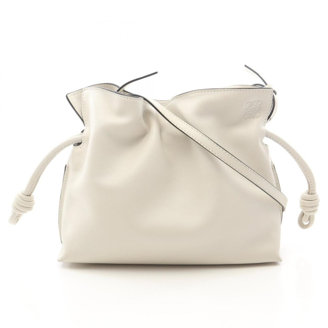 Loewe Flamenco Clutch Shoulder Bag Handbag Leather Women's White: --- Catalog ---Category: SizeSize (HxWxD): 19cm x 23cm x 7cm / 7.48'' x 9.05'' x 2.75''Category: DesignType: Handbag, Shoulder bagColor: WhiteGender: WomenMaterial: Leather Category: GeneralBrand: