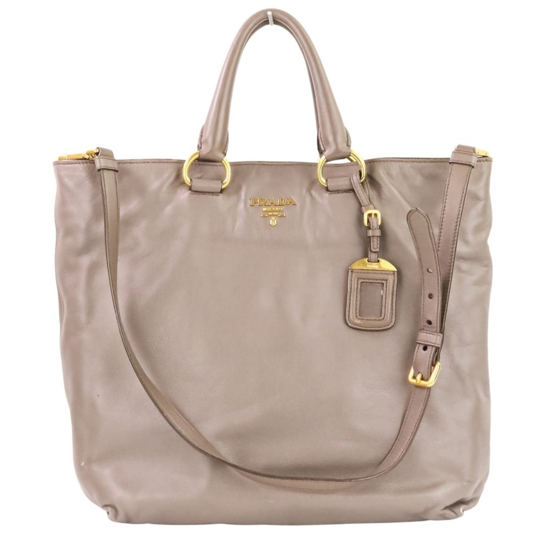 PRADA Prada logo hardware leather 2-way tote bag shoulder greige women's: --- Catalog ---Category: SizeSize (HxWxD): 32.5cm x 42cm x 11cm / 12.79'' x 16.53'' x 4.33''Strap Length: 89.5cm - 99.5cm / 35.23'' - 39.17''Handle Length: 33cm / 12.99''Category: DesignType: