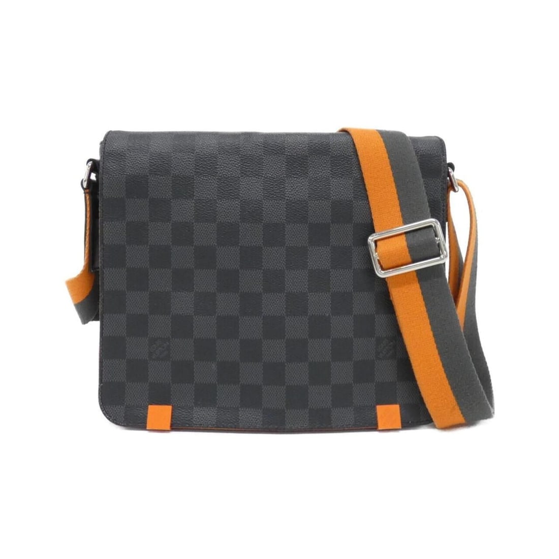Louis Vuitton Damier Graphite District PM N42405 Shoulder Bag: --- Catalog ---Category: SizeSize (HxWxD): 23cm x 25cm x 7cm / 9.05'' x 9.84'' x 2.75''Category: DesignType: Shoulder bagColor: Graphite, OrangeGender: MenMaterial: Coated canvas Hardware Color: