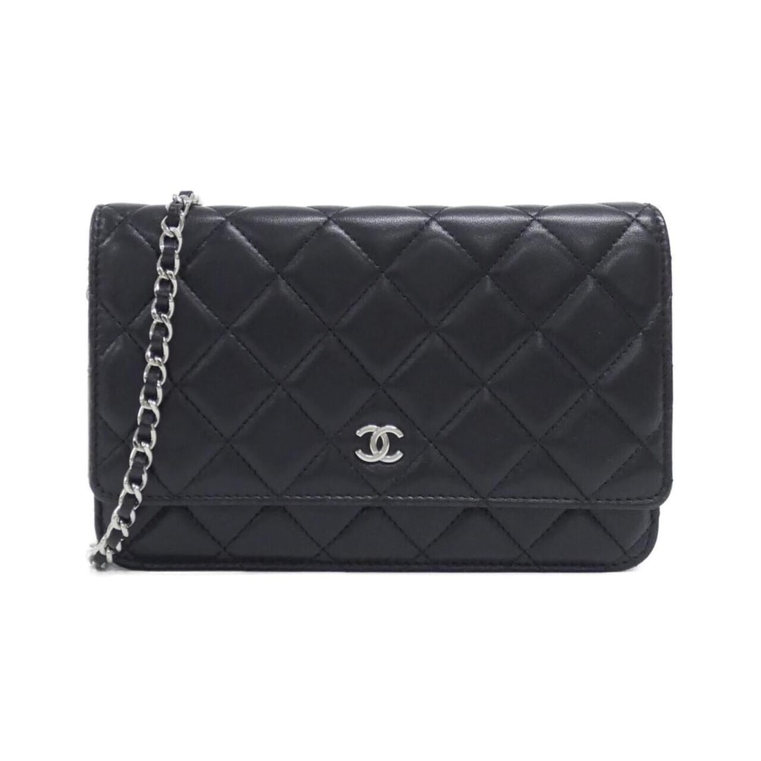 Chanel Timeless Classic Line 33814 Wallet Chain: --- Catalog ---Category: SizeSize (HxWxD): 13cm x 19cm x 4cm / 5.11'' x 7.48'' x 1.57''Category: DesignType: Chain/Shoulder walletColor: BlackGender: WomenMaterial: Leather Leather/Fur Type: