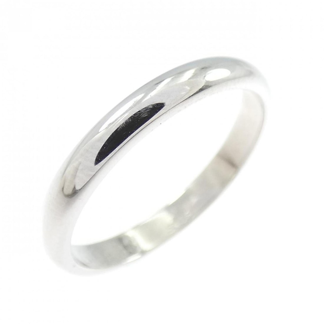 Cartier wedding ring: --- Catalog ---Category: SizeUS Size: 4.5Brand Size: 48Category: DesignType: Wedding ringColor: PlatinumGender: WomenMaterial: Platinum 950Category: GeneralMPN: B4012500Brand: Cartier--- Item List