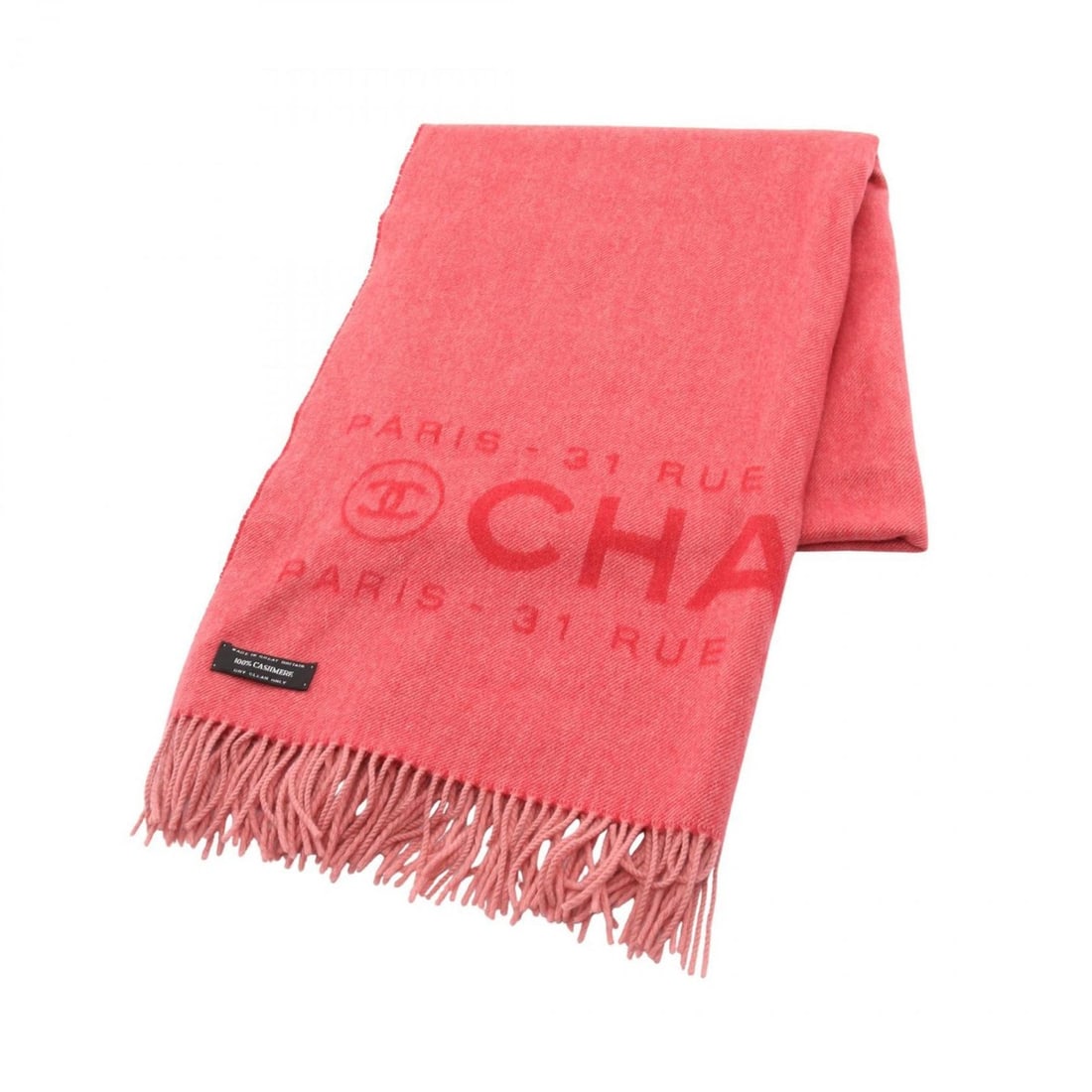 Chanel cashmere scarf/stole for women, red tones.: --- Catalog ---Category: SizeSize (LxW): 1.96m x 69cm / 77.16'' x 27.16''Category: DesignType: StoleColor: Red colorGender: WomenMaterial: Cashmere Category: GeneralBrand: Chanel--- Item List ---Secti