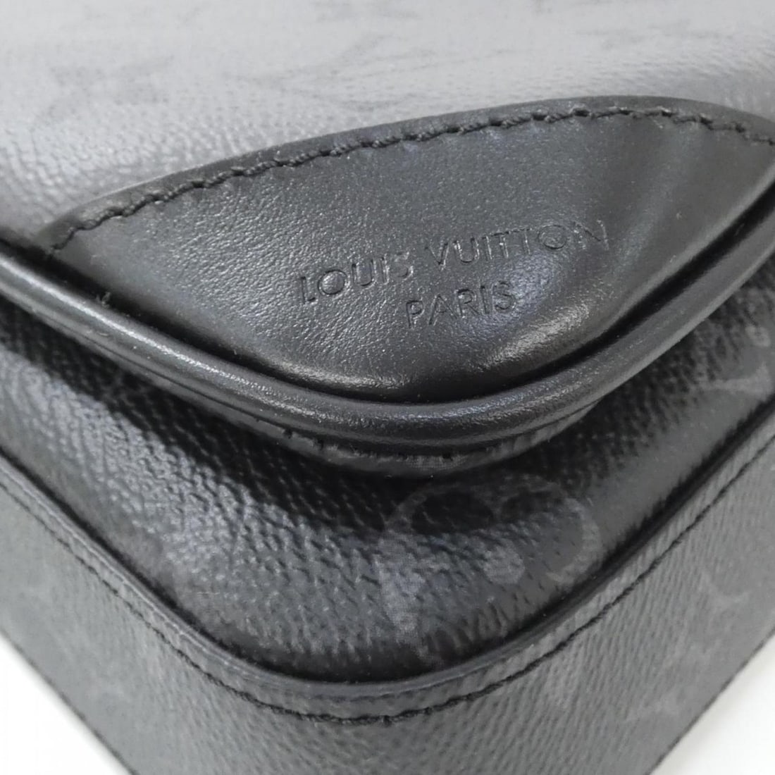 Louis Vuitton Monogram Eclipse Reverse Trio Messenger M69443 Shoulder Bag - 3