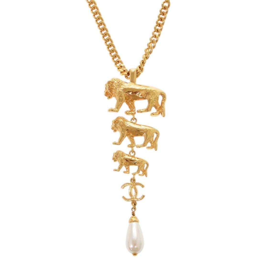 Excellent condition Chanel Coco Mark Lion Metal Faux Pearl Gold Necklace 1577CHANEL: --- Catalog ---Category: SizePendant Size: 105mm x 35mm / 4.13'' x 1.37''Neck Circumference: 58 cm / 22.83''Category: DesignColor: GoldGender: WomenMaterial: MetalNecklace Type: NecklaceCategory: Gene