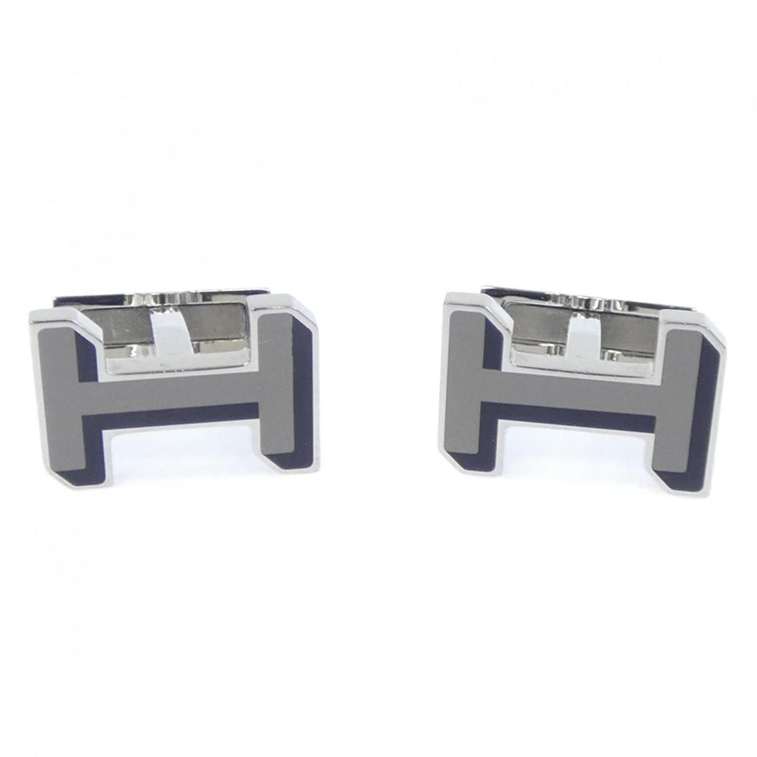 Hermes cufflinks: --- Catalog ---Category: SizeSize (HxWxD): 14.00mm x 19.00mm / 0.55'' x 0.75''Category: DesignType: CufflinksColor: Black, GrayGender: Men,WomenCategory: GeneralBrand: Hermes--- Item List ---Section: