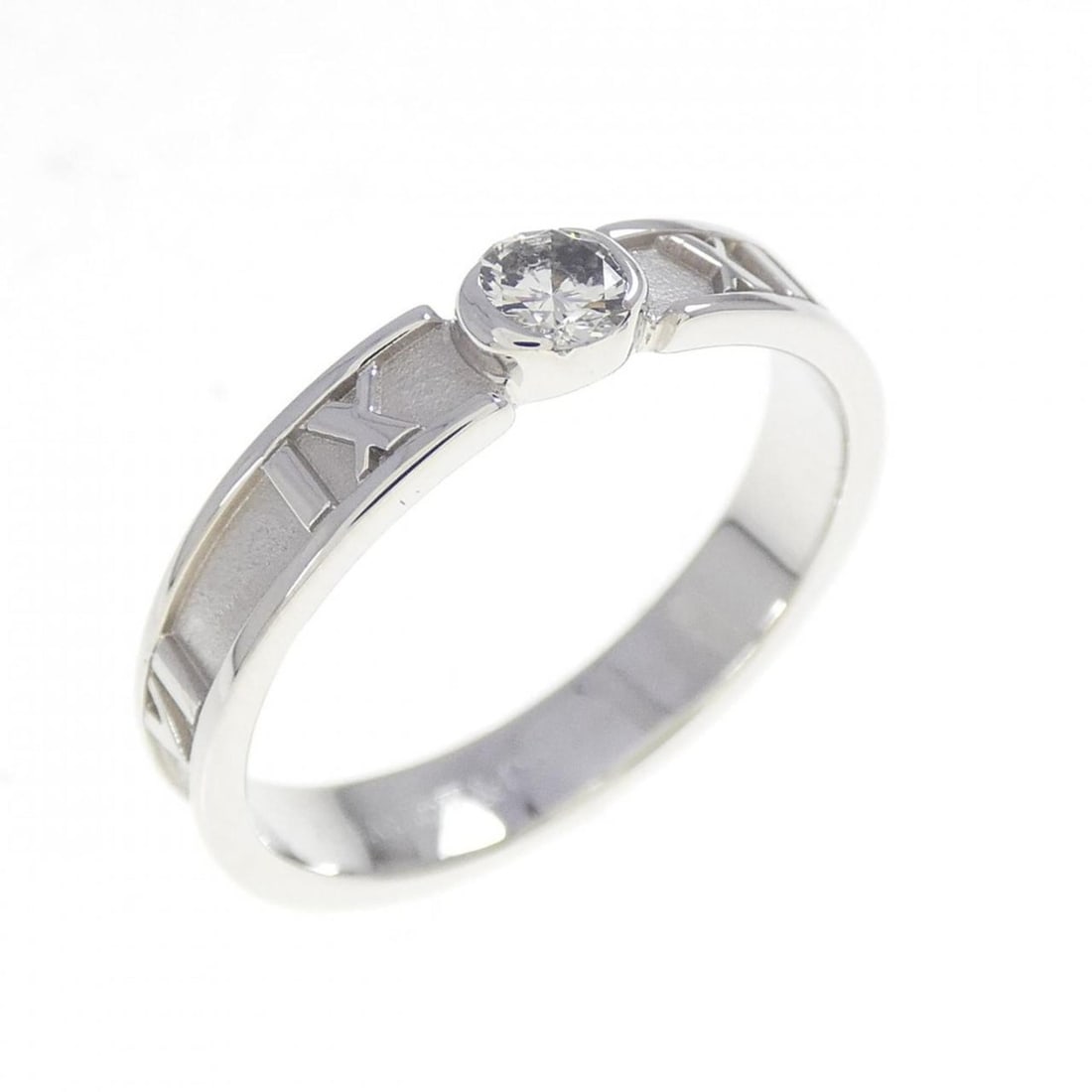 Tiffany Atlas Ring: --- Catalog ---Category: SizeJP Size: 10US Size: 5.5Category: DesignType: Band ringColor: White goldStone: DiamondGender: WomenMaterial: White gold (18K)Category: GeneralBrand: Tiffany--- Item List --