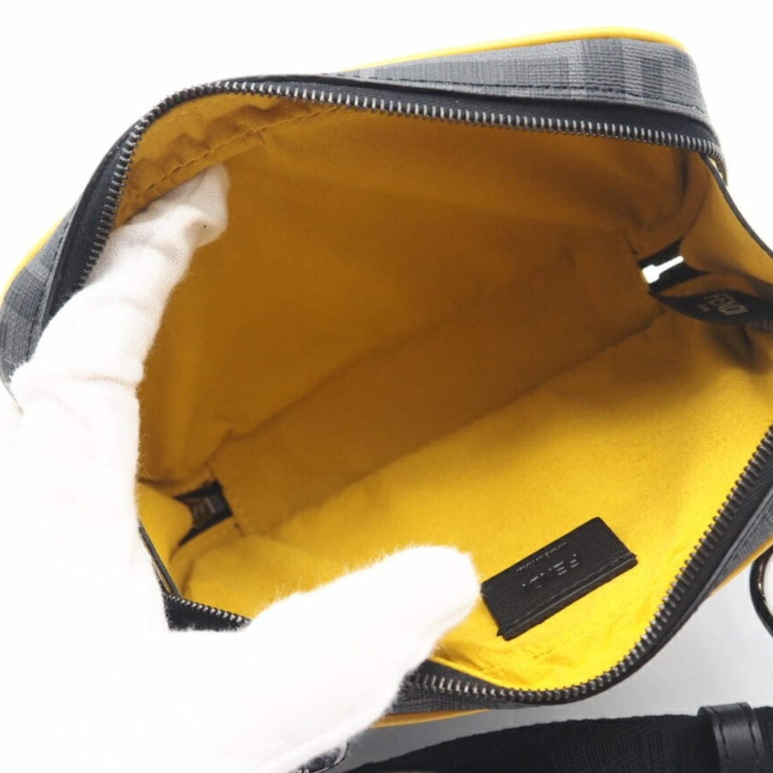 Gucci Interlocking G Ring - 9