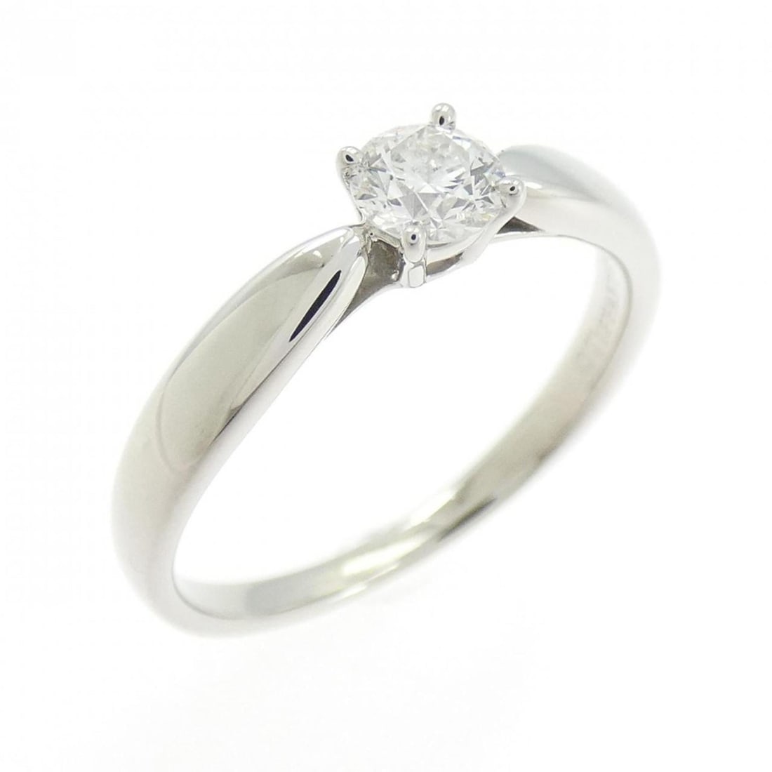 Tiffany Harmony Ring 0.25CT: --- Catalog ---Category: SizeJP Size: 10US Size: 5.5Category: DesignType: Band ringColor: PlatinumStone: DiamondGender: WomenMaterial: Platinum 950Weight (ct.): 0.25Category: GeneralBrand: Tiffany---