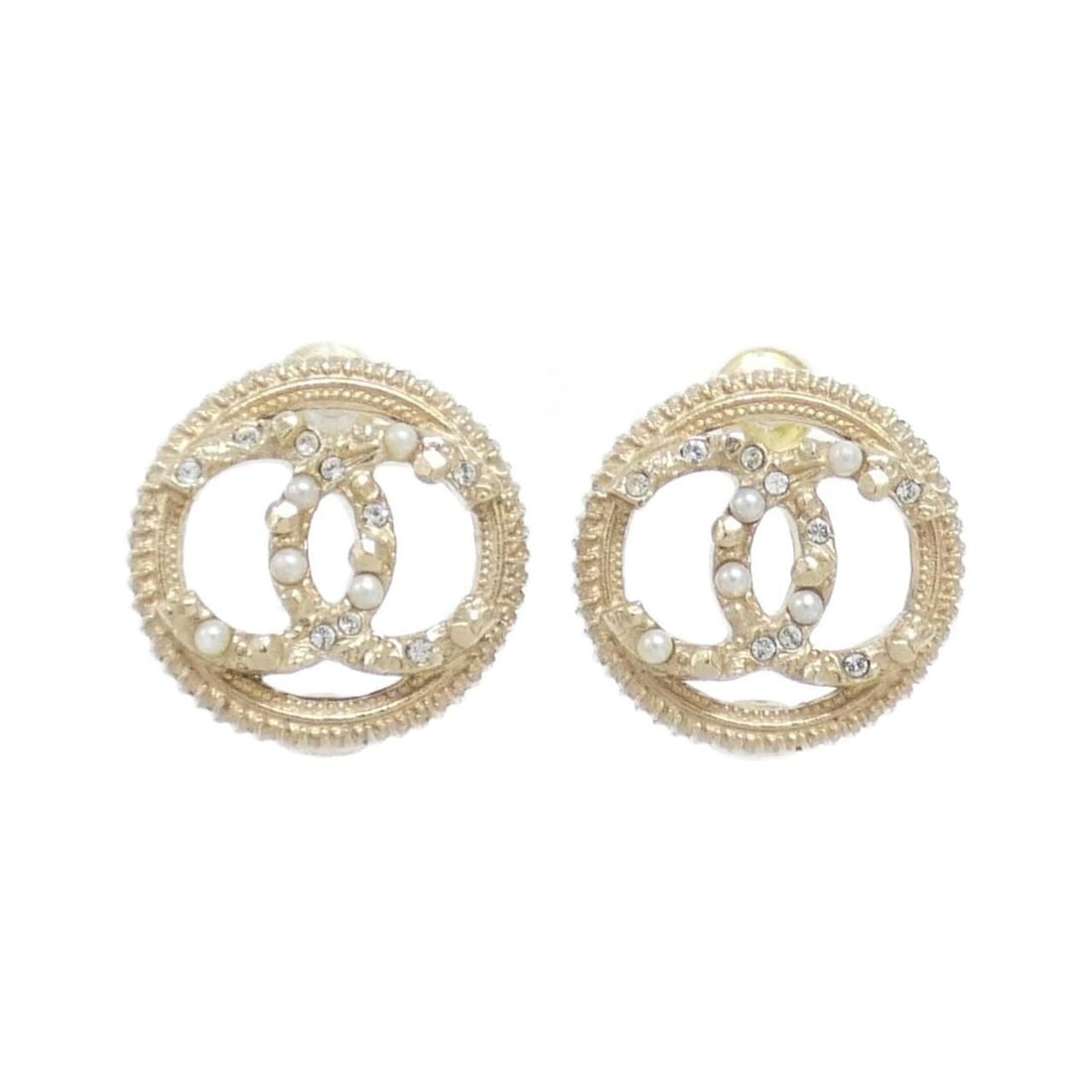 Chanel 58058 Earrings: --- Catalog ---Category: SizeSize (HxWxD): 17.00mm x 17.00mm / 0.67'' x 0.67''Category: DesignType: Stud earringsColor: Gold, WhiteStone: Artificial pearl, CrystalGender: WomenCategory: GeneralMPN: 58