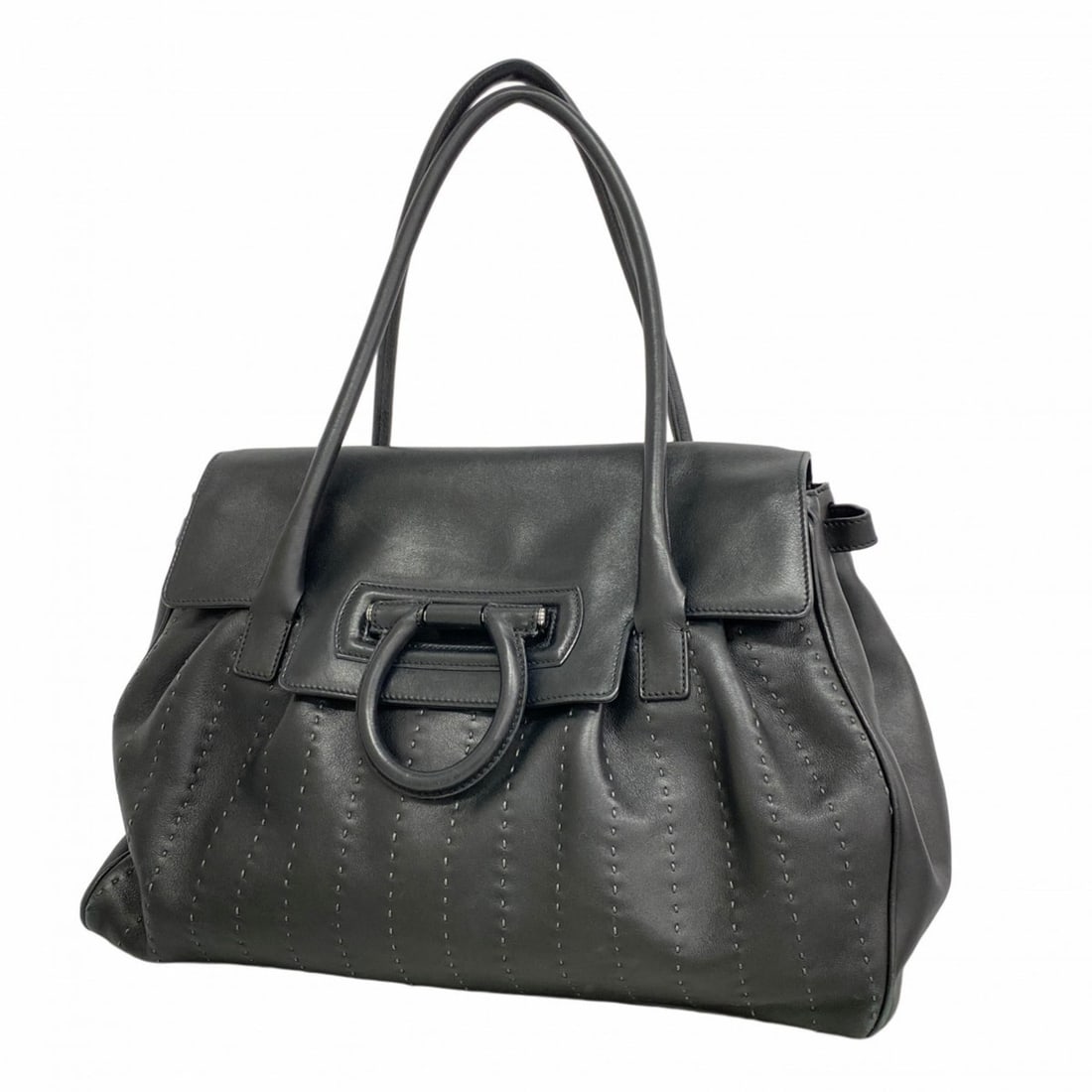 Salvatore Ferragamo Shoulder Bag, Gancini Leather, Black, Women's, P2476027: --- Catalog ---Category: SizeSize (HxWxD): 28cm x 38cm x 13.5cm / 11.02'' x 14.96'' x 5.31''Category: DesignType: Shoulder bagColor: BlackGender: WomenMaterial: Leather Hardware Color: SilverCategory: