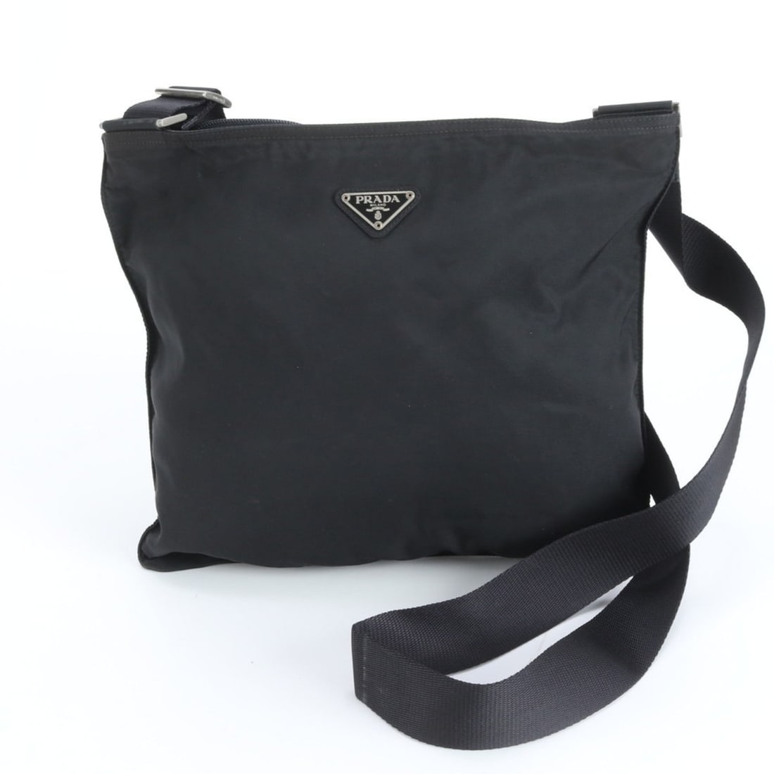 Prada Tessuto Nylon Triangle Logo Leather Shoulder Bag Messenger for Men: --- Catalog ---Category: SizeSize (HxWxD): 29cm x 32cm x 2cm / 11.41'' x 12.59'' x 0.78''Strap Length: 130cm / 51.18''Category: DesignType: Shoulder bagColor: BlackGender: MenMaterial: Nylon , Leather