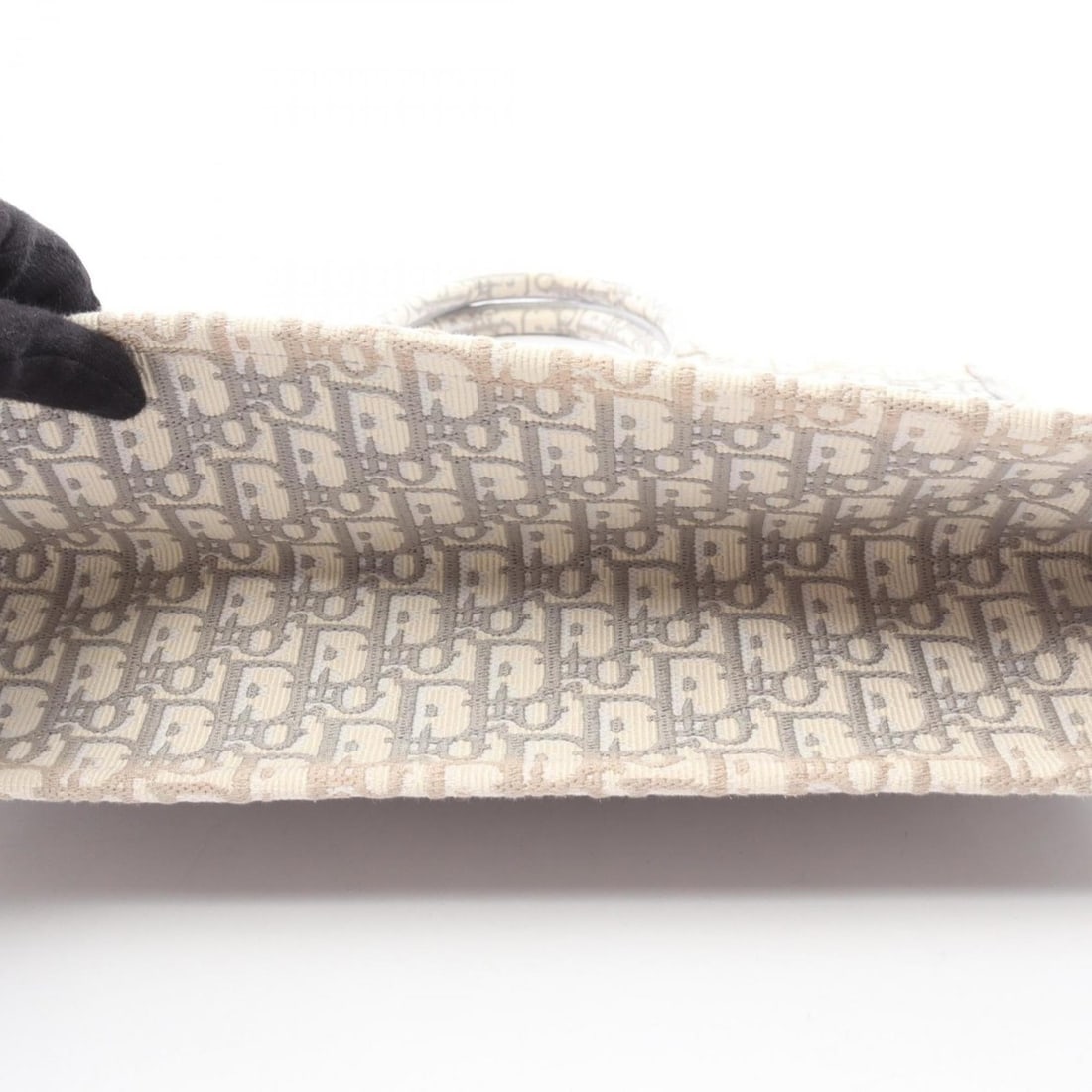 Van Cleef & Arpels Perlee Small Ring - 9