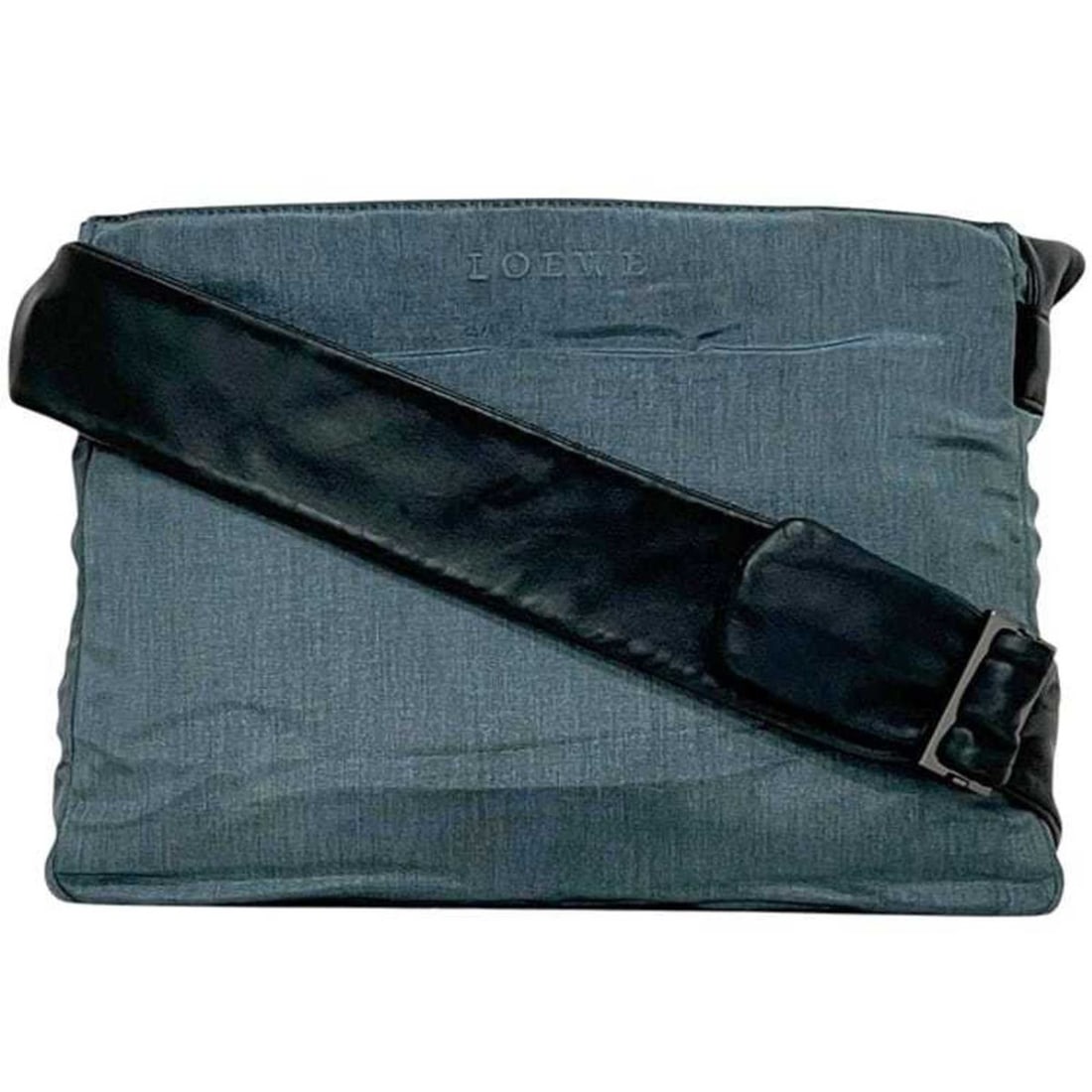 Loewe shoulder bag ec-25249 navy nylon leather LOEWE crossbody for men and women with embroidery: --- Catalog ---Category: SizeSize (HxWxD): 21.5cm x 31.5cm x 7.5cm / 8.46'' x 12.4'' x 2.95''Category: DesignType: Shoulder bagColor: NavyGender: Men,WomenMaterial: Nylon , Leather Category: GeneralBr