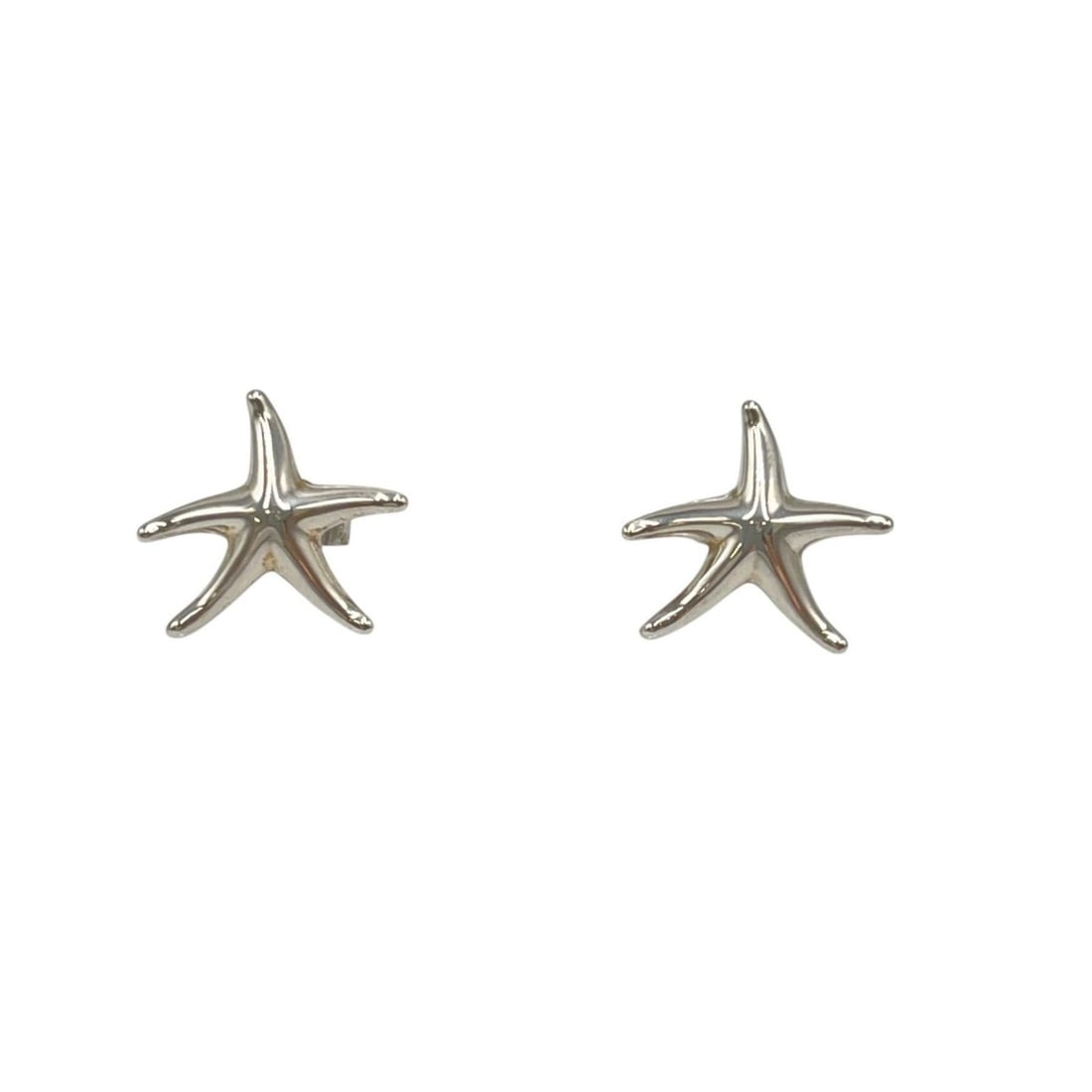 Tiffany & Co. Starfish Earrings, Sterling Silver 925, Women's: --- Catalog ---Category: DesignType: Stud earringsColor: SilverGender: WomenMaterial: Silver 925Category: GeneralBrand: Tiffany--- Item List ---Section: ConditionRanking: Rank AB Used - Traces of usag