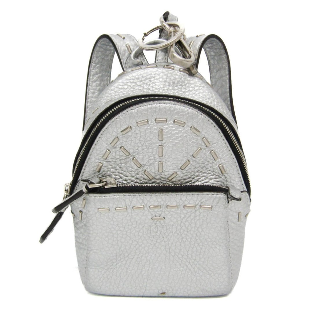 Fendi Selleria With Key Ring 7AR471 Men,Women Leather Pouch Silver: --- Catalog ---Category: SizeSize (HxWxD): 16cm x 11cm x 5cm / 6.29'' x 4.33'' x 1.96''Category: DesignType: PouchColor: SilverGender: Men,WomenClosure: ZipperMaterial: Leather Outer Pocket: Zipper po