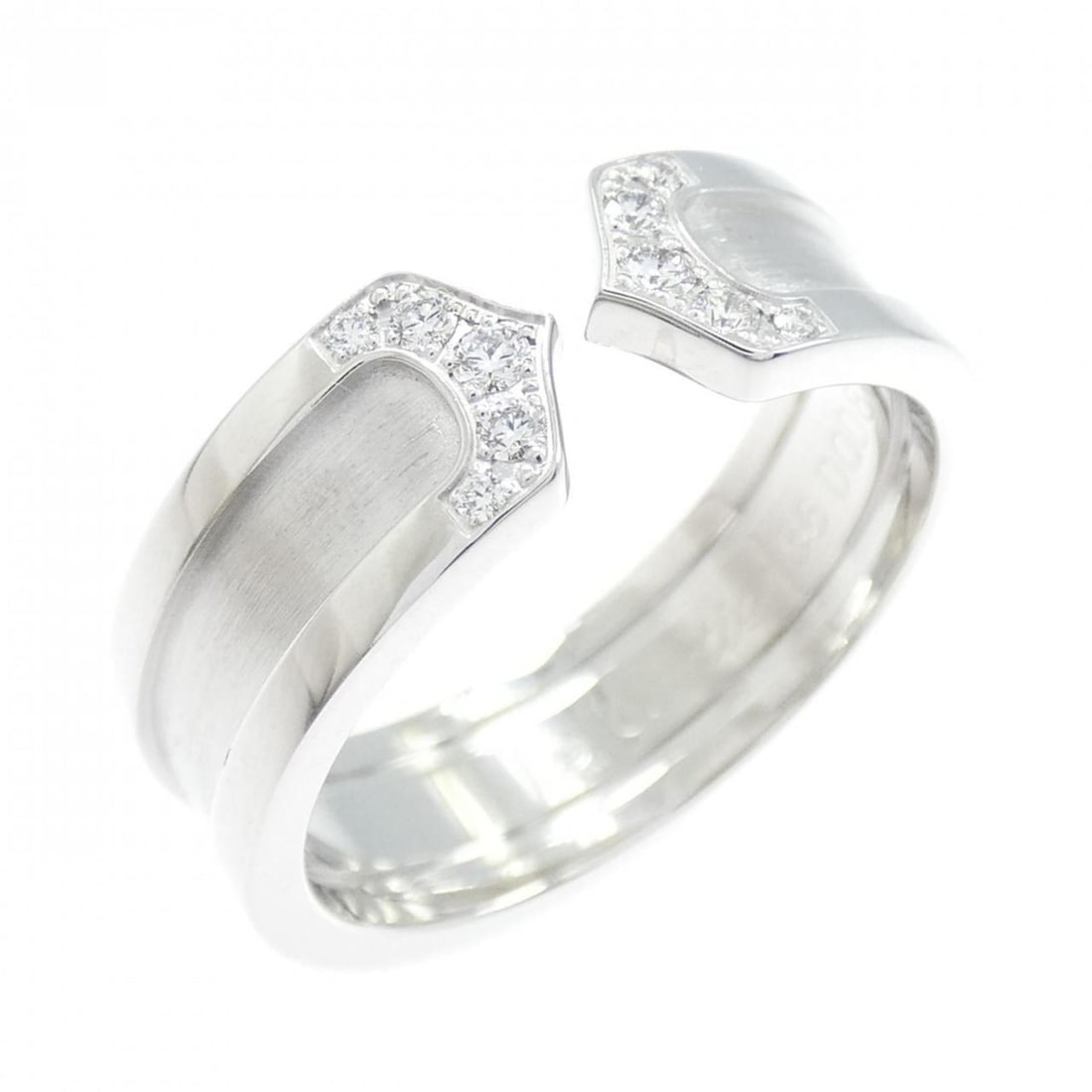 Cartier C2 Small Ring: --- Catalog ---Category: SizeWidth: 6.4mm / 0.25''Weight: 8.1g / 0.28oz.JP Size: 16US Size: 8Category: DesignType: Band ringStone: DiamondGender: WomenMaterial: White gold (18K)Category: GeneralLine: