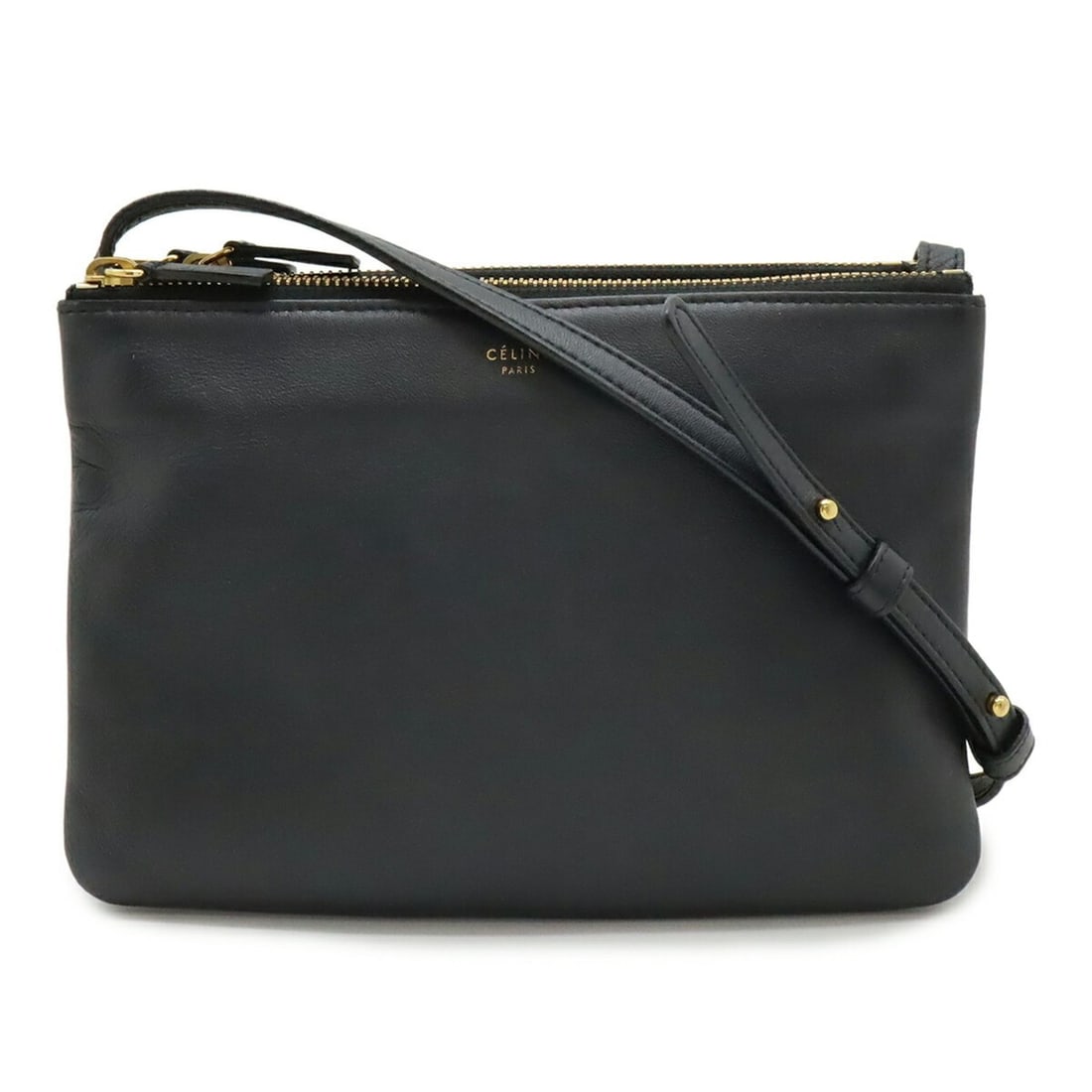 CELINE Trio Small Shoulder Bag, Pouch, Leather, Black, 192033: --- Catalog ---Category: SizeSize (HxWxD): 14.5cm x 21.5cm x 1cm / 5.7'' x 8.46'' x 0.39''Category: DesignType: Pochette, Pouch, Shoulder bagColor: BlackGender: WomenMaterial: Leather Category: