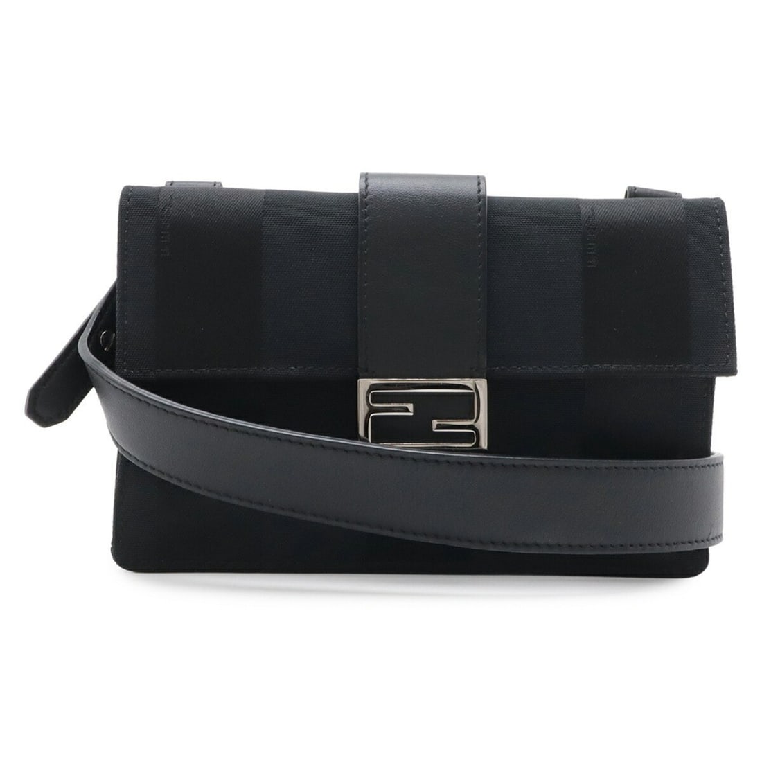 FENDI Pequin Baguette Clutch Shoulder Bag, Body Waist Pouch, 3-Way, Nylon Canvas, Black, 7M0295: --- Catalog ---Category: SizeSize (HxWxD): 10.5cm x 16.5cm x 1.5cm / 4.13'' x 6.49'' x 0.59''Category: DesignType: Pouch, Shoulder bag, Sling bagColor: BlackGender: MenMaterial: Nylon canvas
