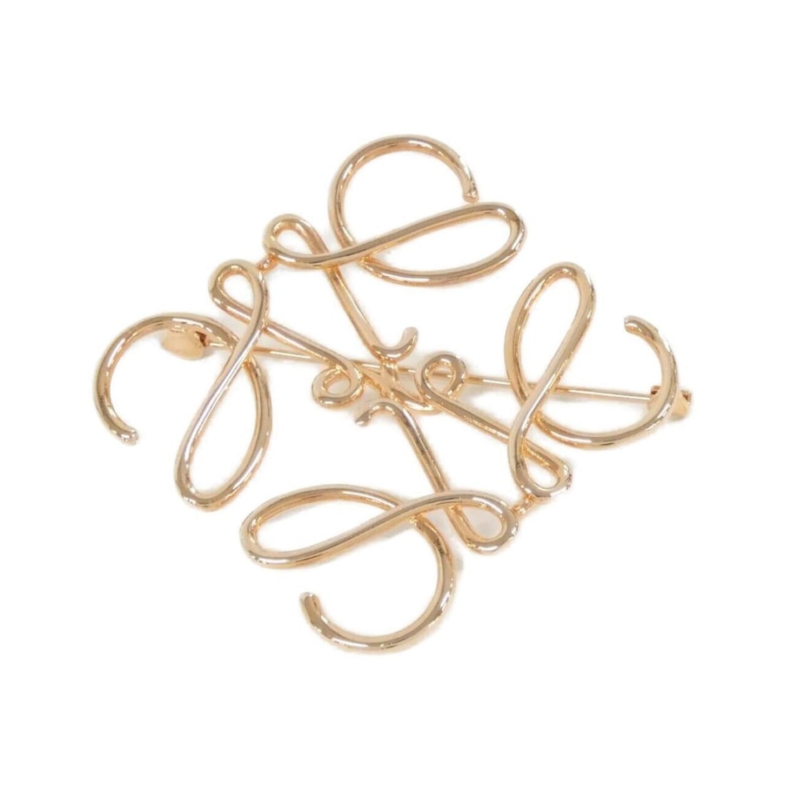 Loewe 111 27 027 Brooch: --- Catalog ---Category: SizeSize (HxWxD): 6cm x 6cm / 2.36'' x 2.36''Category: DesignType: BroochColor: Rose goldGender: Men,WomenCategory: GeneralMPN: 111 27 027Brand: Loewe--- Item List ---Section:
