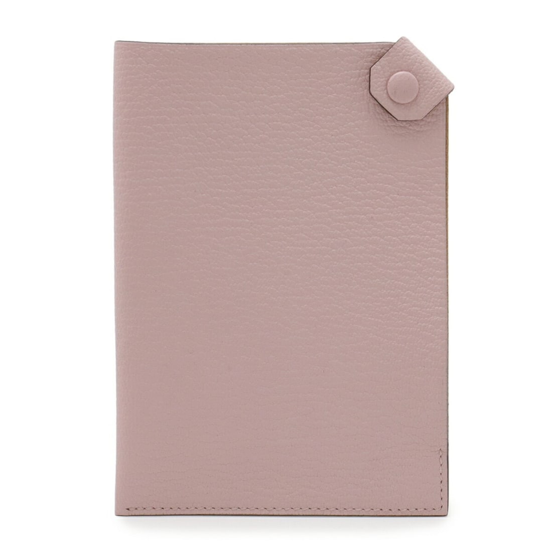 HERMES Tarmac PM Passport Case/Cover, Chevre Leather, Rose Sakura Light Pink, T Stamp: --- Catalog ---Category: DesignType: Passport coverColor: Light pink, Rose sakuraGender: WomenMaterial: Chevre leather Category: GeneralBrand: HermesCategory: Physical PropertiesSize (HxWxD): 14cm x