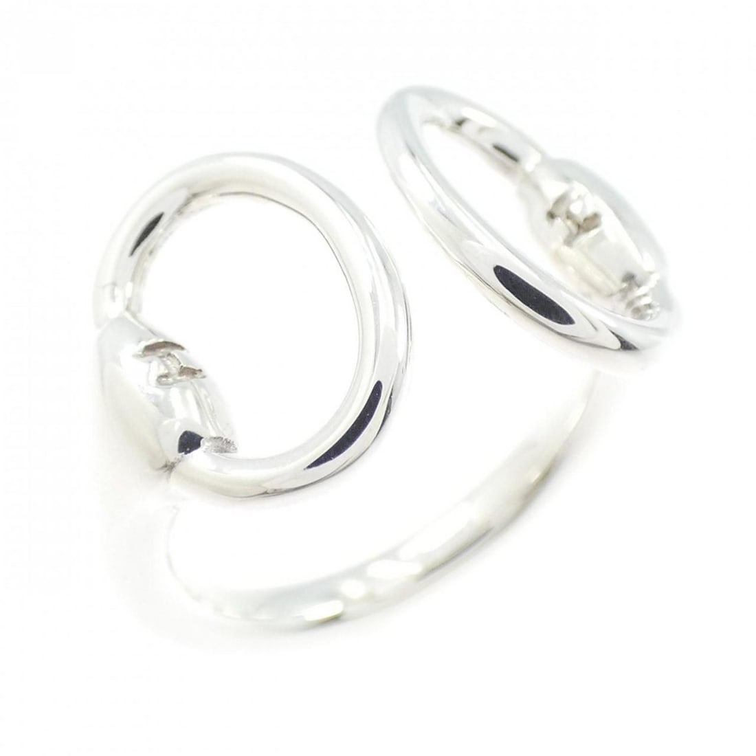 Hermes Nausicaä Ring: --- Catalog ---Category: SizeWidth: 13.1mm / 0.52''Weight: 5g / 0.17oz.JP Size: 10US Size: 5.5Category: DesignType: Band ringGender: WomenMaterial: Silver 925Category: GeneralBrand: Hermes--- Item