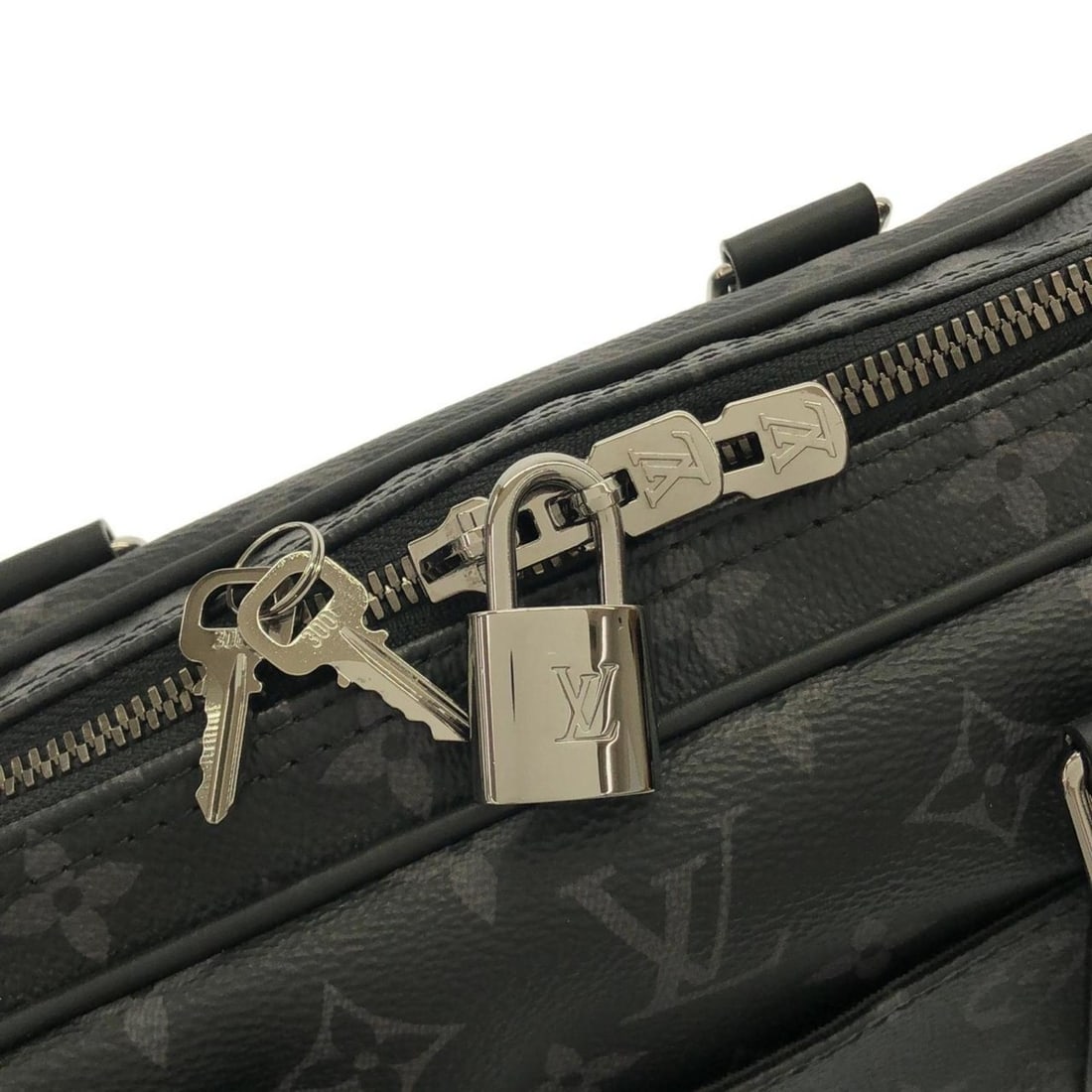 Louis Vuitton Monogram Eclipse Porte Documents Voyage M46457 Handbag - 4