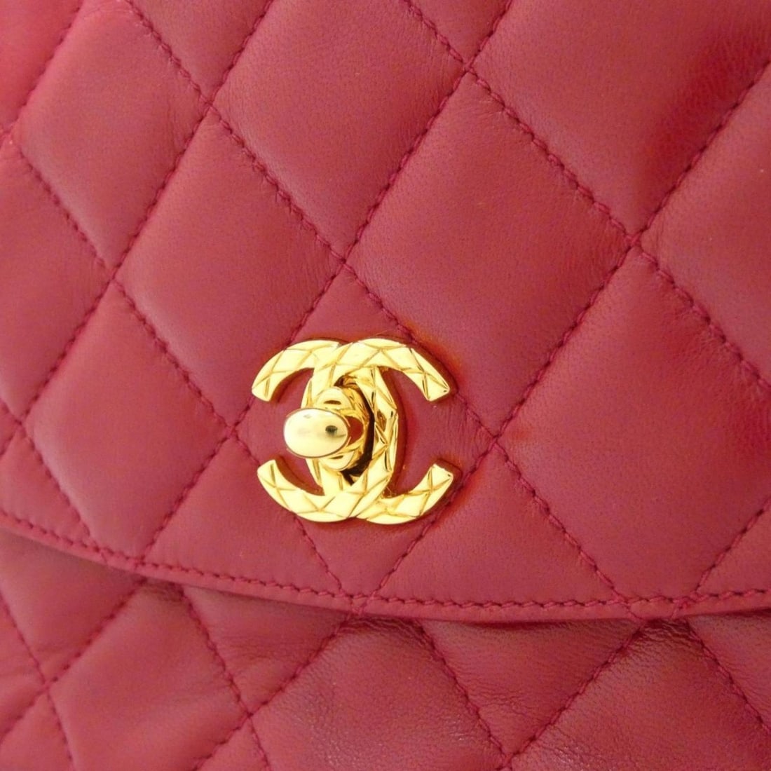 Chanel 02007 Shoulder Bag - 4
