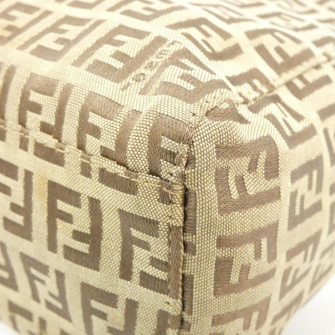 Fendi 8BH018 Handbag - 2