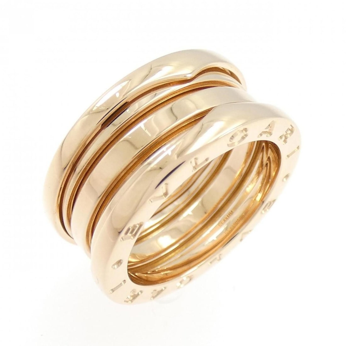 Bvlgari B.zero1 3-band ring: --- Catalog ---Category: SizeUS Size: 6Brand Size: 51Category: DesignType: Band ringColor: Pink goldGender: WomenMaterial: Pink gold (18K)Category: GeneralMPN: AN191023Brand: Bvlgari--- Item List ---S