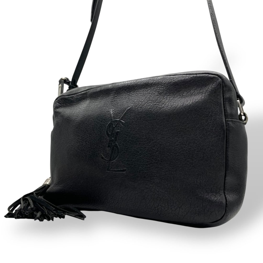 Yves Saint Laurent Leather Shoulder Bag Camera Black YSL Logo Cassandra Silver Hardware Women's E9: --- Catalog ---Category: SizeSize (HxWxD): 14cm x 23cm x 7cm / 5.51'' x 9.05'' x 2.75''Category: DesignType: Shoulder bagColor: BlackGender: WomenMaterial: Leather Category: GeneralBrand: Yves Saint L