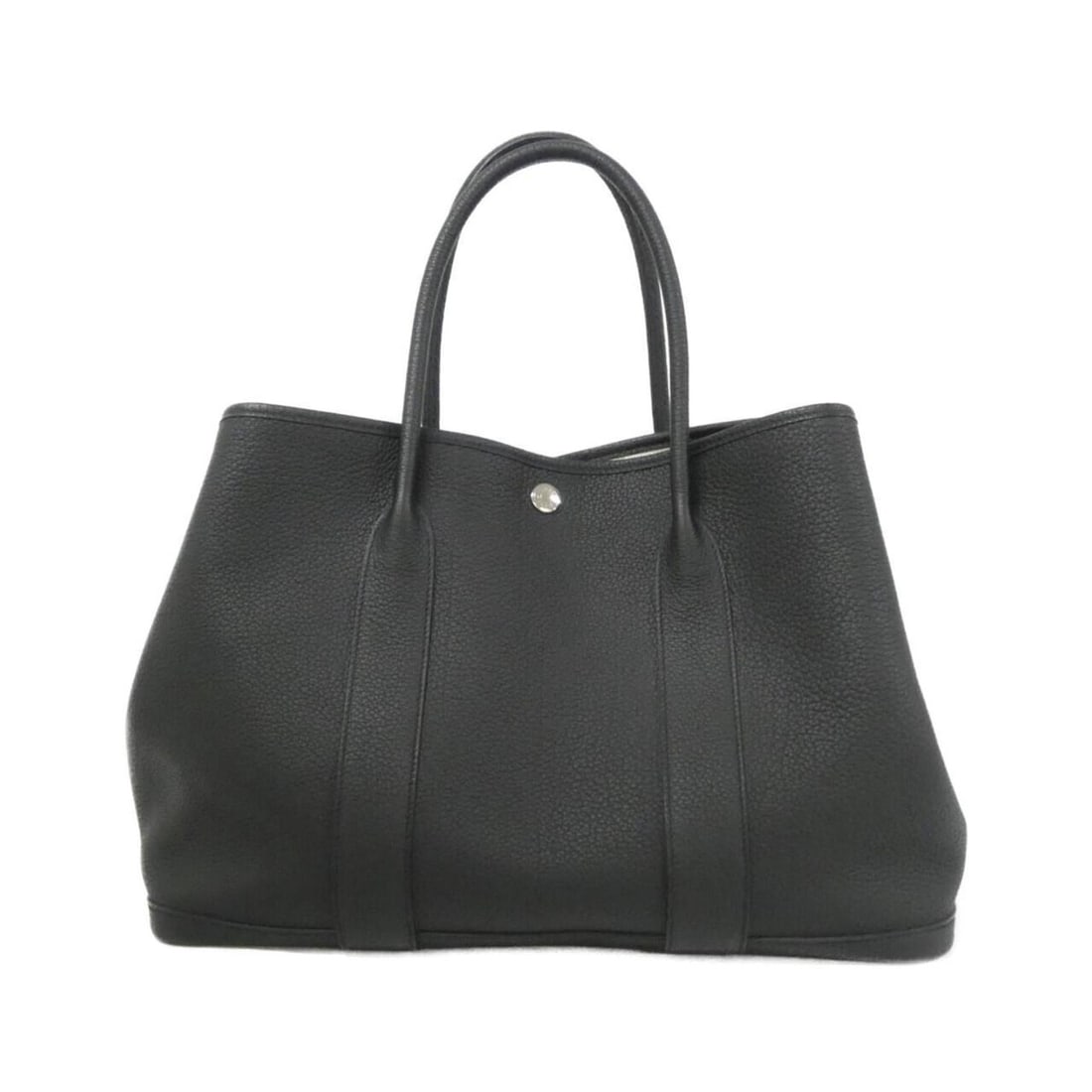 Hermes Garden Party 36cm 051559CK Handbag: --- Catalog ---Category: SizeSize (HxWxD): 26cm x 36cm x 18cm / 10.23'' x 14.17'' x 7.08''Category: DesignType: HandbagColor: BlackGender: WomenMaterial: Negonda leather Hardware Color:
