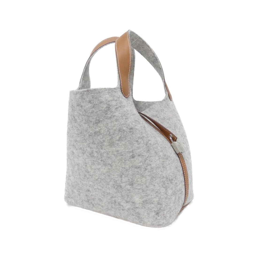 Hermes Picotin Lock Touch MM 082444CK Handbag: --- Catalog ---Category: SizeSize (HxWxD): 22cm x 23cm x 17cm / 8.66'' x 9.05'' x 6.69''Category: DesignType: HandbagColor: GrayGender: WomenMaterial: Felt , Swift leather Hardware Color: