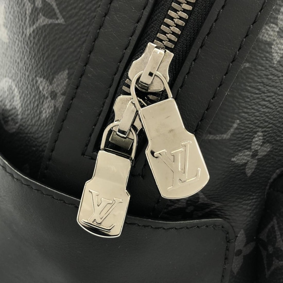 Louis Vuitton Monogram Eclipse Discovery Backpack PM M22558 (Rucksack) - 7