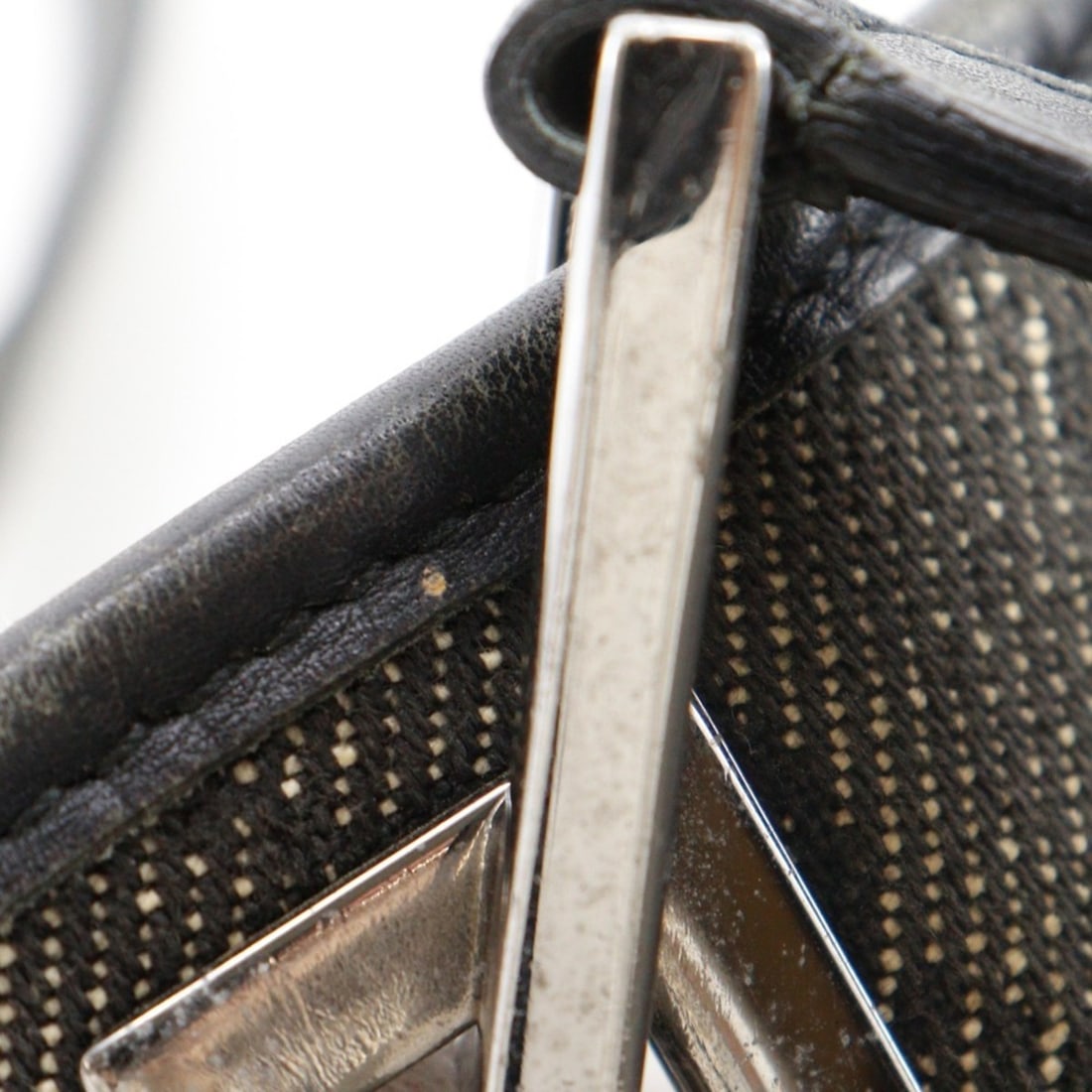 Louis Vuitton Monogram Eclipse Zippy Wallet Vertical M62295 - 18