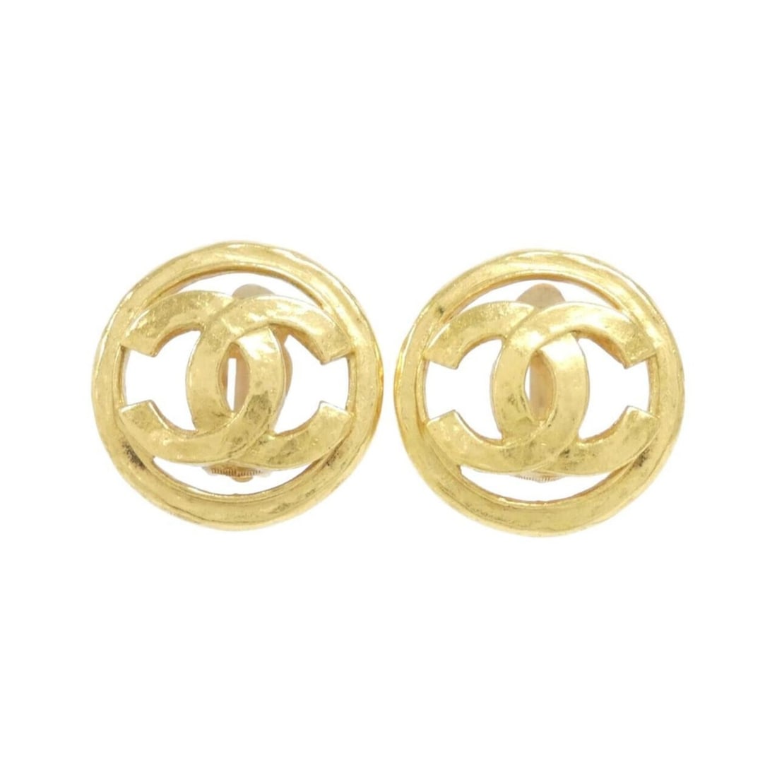 Chanel earrings: --- Catalog ---Category: SizeSize (HxWxD): 30.00mm x 30.00mm / 1.18'' x 1.18''Category: DesignType: Clip earringsColor: GoldGender: WomenCategory: GeneralBrand: Chanel--- Item List ---Section: Conditi