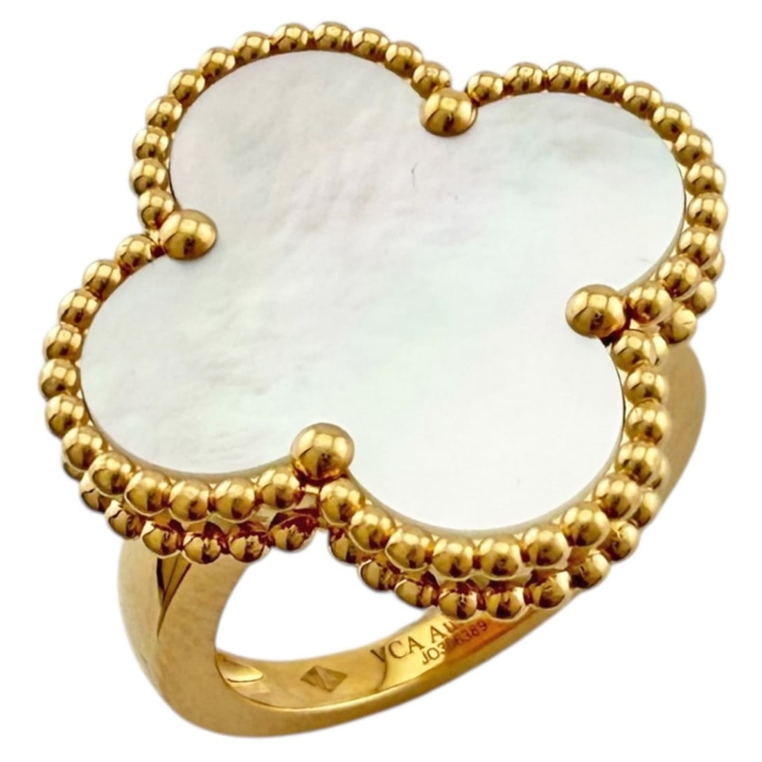 Van Cleef & Arpels Magic Alhambra Ring, 18k Gold, Mother-of-Pearl, Women's, Pre-owned.: --- Catalog ---Category: SizeJP Size: 10US Size: 5.5Category: DesignType: Band ringColor: GoldGender: WomenMaterial: Mother of pearl, Yellow gold (18K)Category: GeneralBrand: Van Cleef & Arpels--- Ite