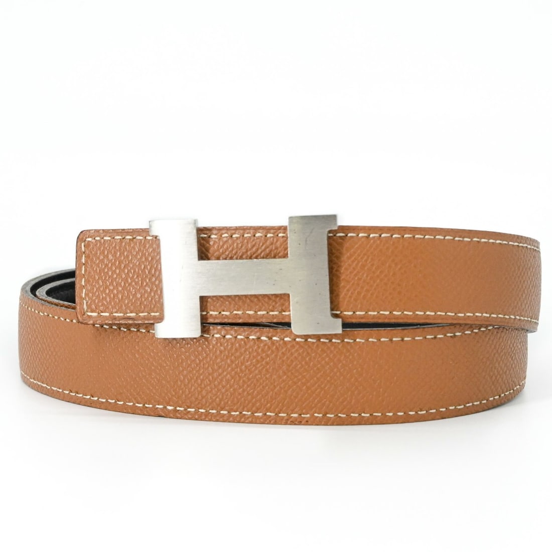 HERMES Mini Constance Bicolor Reversible Belt, Brown & Black, ?D Stamp #75: --- Catalog ---Category: SizeWidth: 2cm / 0.78''Length: 75.5cm - 80.5cm / 29.72'' - 31.69''Buckle Size: 4.5cm x 2.9cm / 1.77'' x 1.14''Category: DesignType: Standard beltColor: Black,
