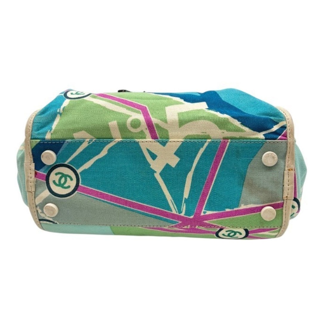 CHANEL Eiffel Tower Handbag W1 - 3