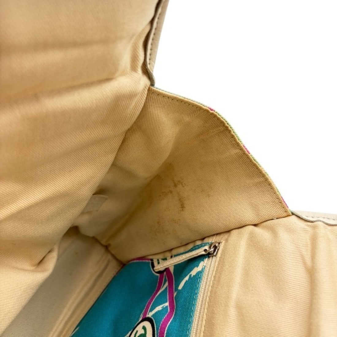 CHANEL Eiffel Tower Handbag W1 - 5