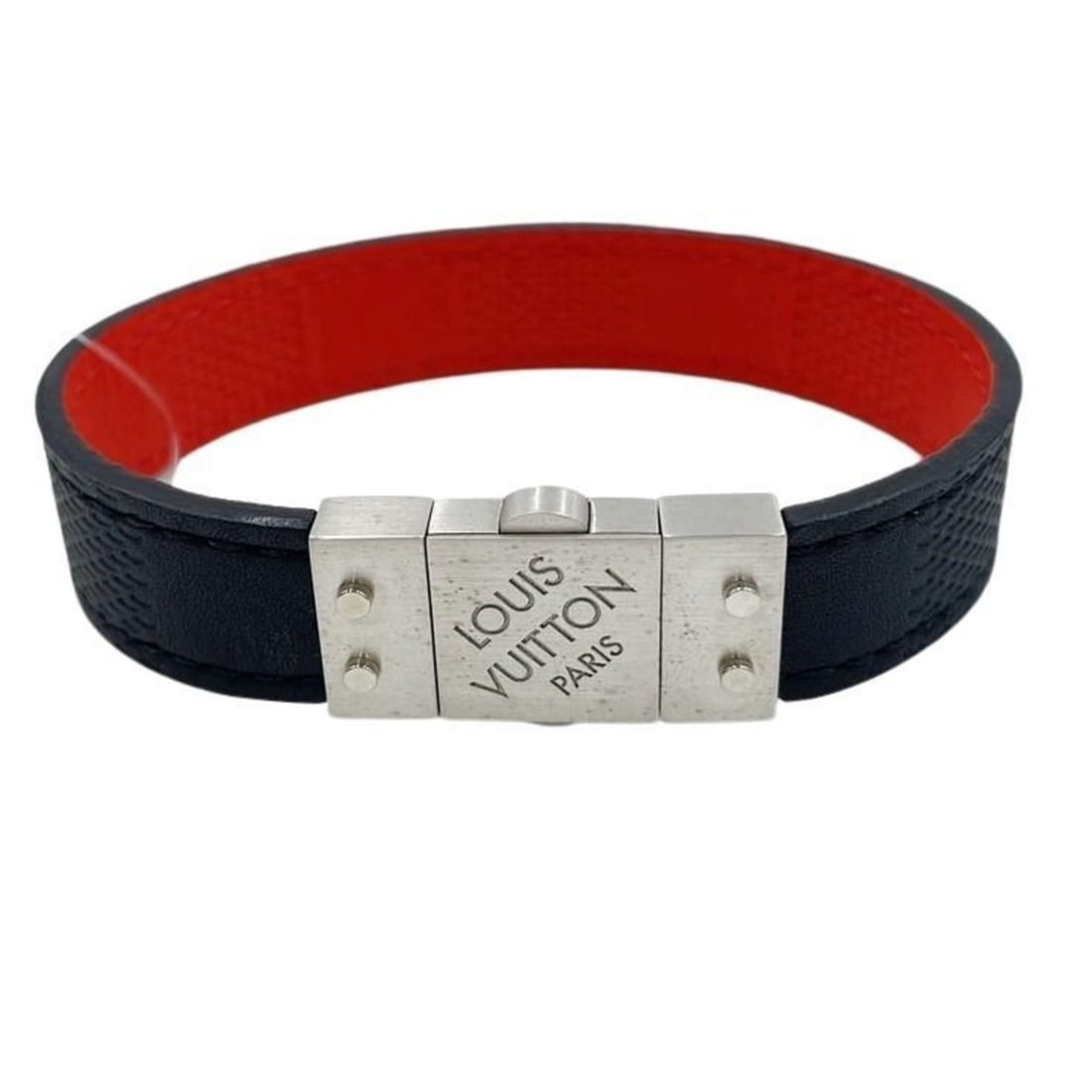 LOUIS VUITTON Bracelet, Braslet Check It M6673E, Black and Red Leather, Reversible, for Men Women: --- Catalog ---Category: SizeLength: 18cm / 7.08''Category: DesignType: Charm braceletColor: Black, Red colorGender: Men,WomenMaterial: LeatherCategory: GeneralMPN: M6673EBrand: Louis Vuitton--- Item