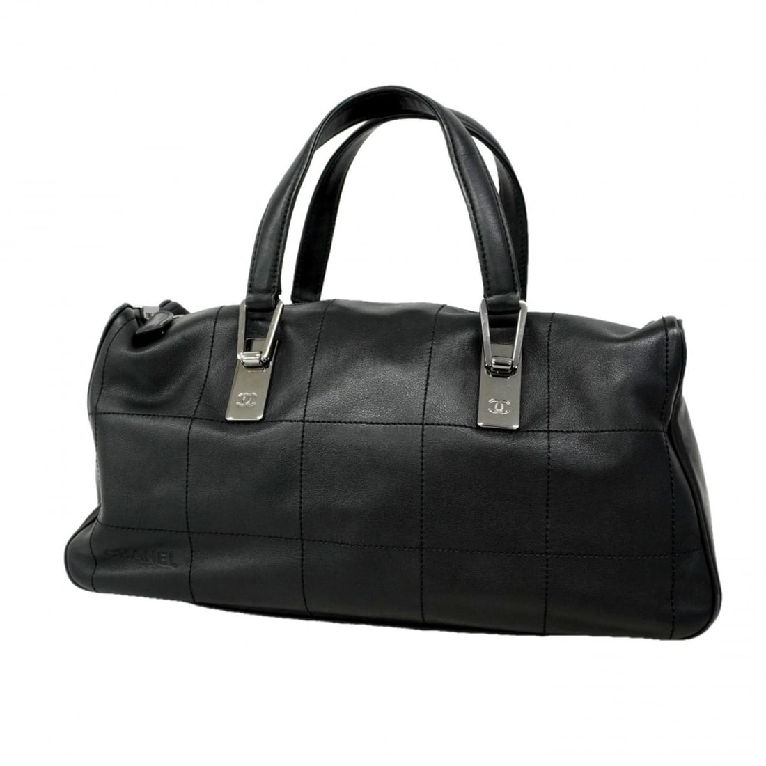 Chanel Chocolate Bar Leather Handbag, Black, Women's: --- Catalog ---Category: SizeSize (HxWxD): 18cm x 36.5cm x 10.5cm / 7.08'' x 14.37'' x 4.13''Category: DesignType: HandbagColor: BlackGender: WomenMaterial: Leather Hardware Color: SilverCategory: Gen