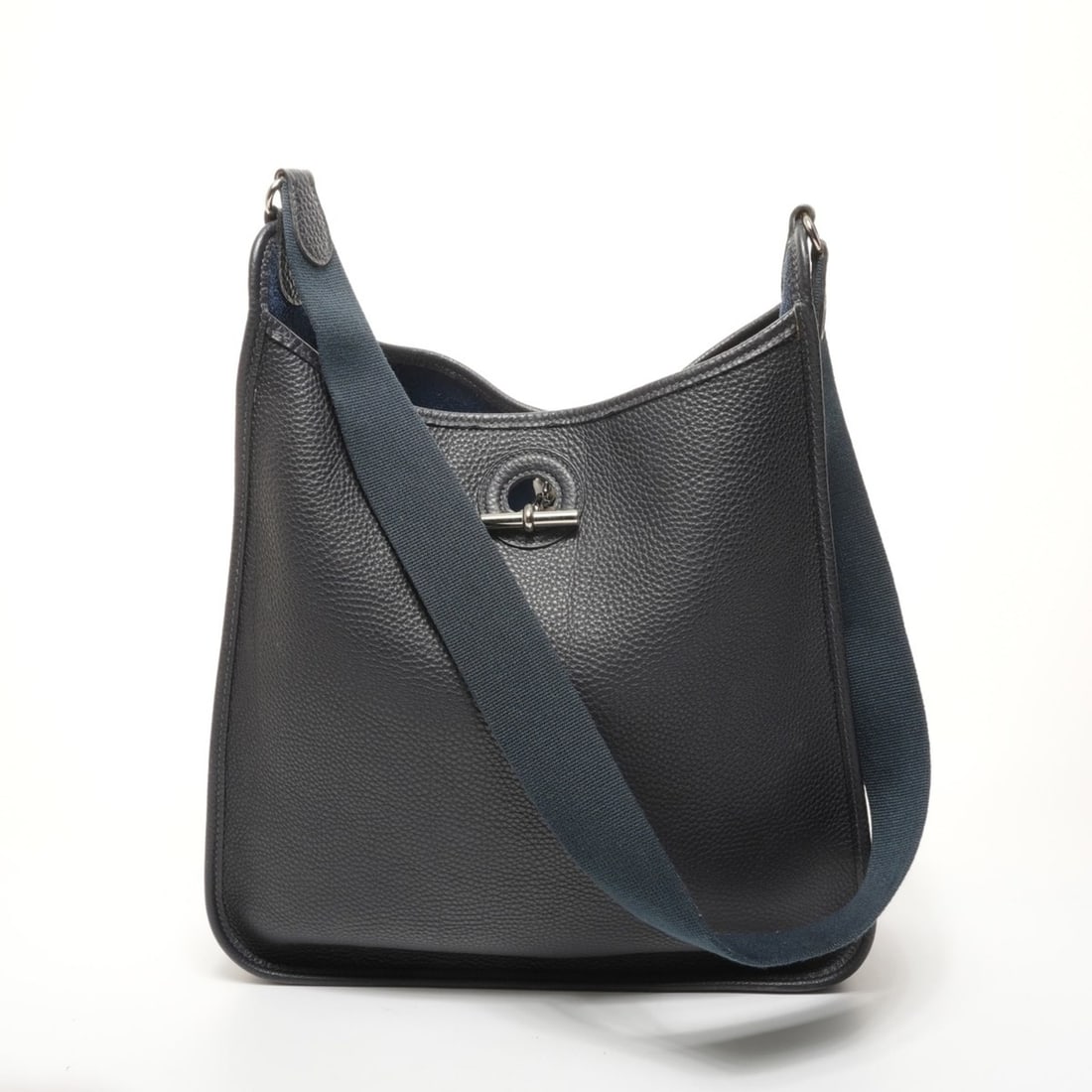 Hermes Hermès Vespa PM 2009 Shoulder Bag, Blue, Stamped with M: --- Catalog ---Category: SizeSize (HxWxD): 35cm x 31.5cm x 9cm / 13.77'' x 12.4'' x 3.54''Category: DesignType: Shoulder bagColor: BlueGender: WomenCategory: GeneralBrand: HermesCountry of Origin: Fra