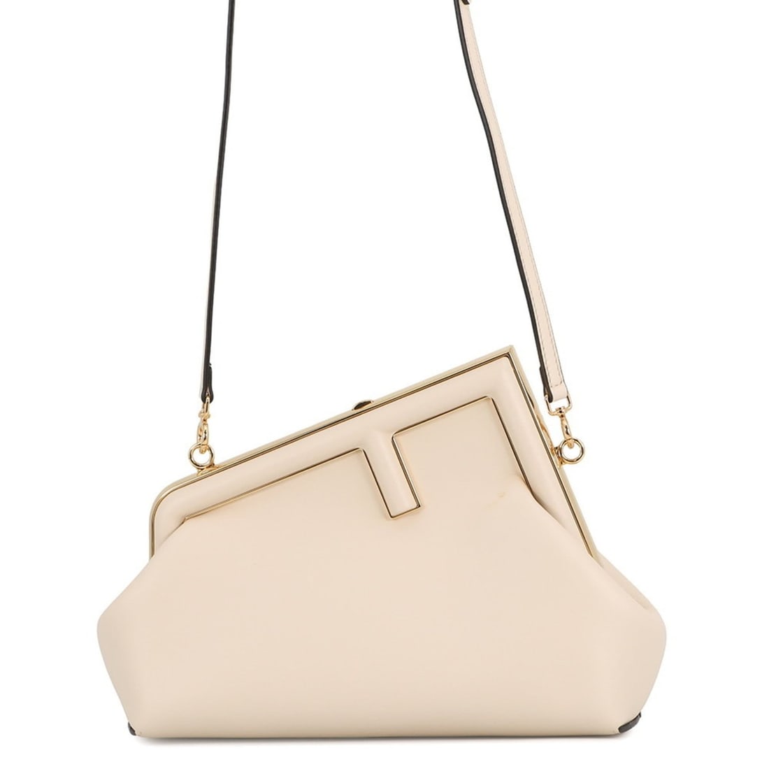 Fendi Clutch Bag First Small 8BP129 FENDI 2-way Shoulder Handbag: --- Catalog ---Category: SizeSize (HxWxD): 18cm x 24cm x 9.5cm / 7.08'' x 9.44'' x 3.74''Category: DesignType: Clutch bag, Handbag, Shoulder bagColor: BeigeGender: WomenMaterial: Leather Category: Gen