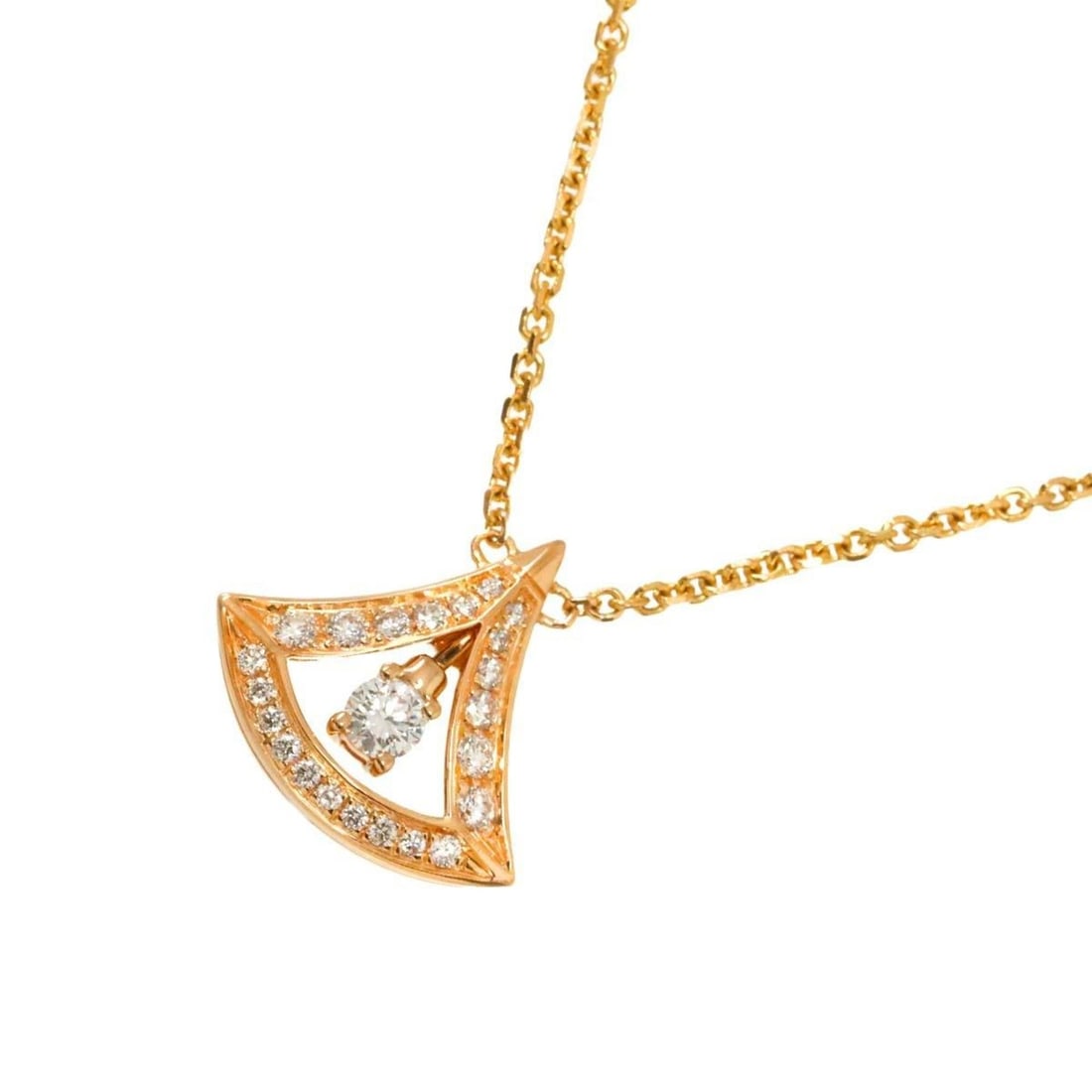 Bvlgari Bulgari Diva's Dream Diamond Necklace, 45cm, 18K Pink Gold (750): --- Catalog ---Category: SizePendant Size: 12.8mm x 13.5mm / 0.5'' x 0.53''Neck Circumference: 45 cm / 17.71''Category: DesignColor: GoldGender: WomenMaterial: Pink gold (18K)Necklace Type: NecklaceCa
